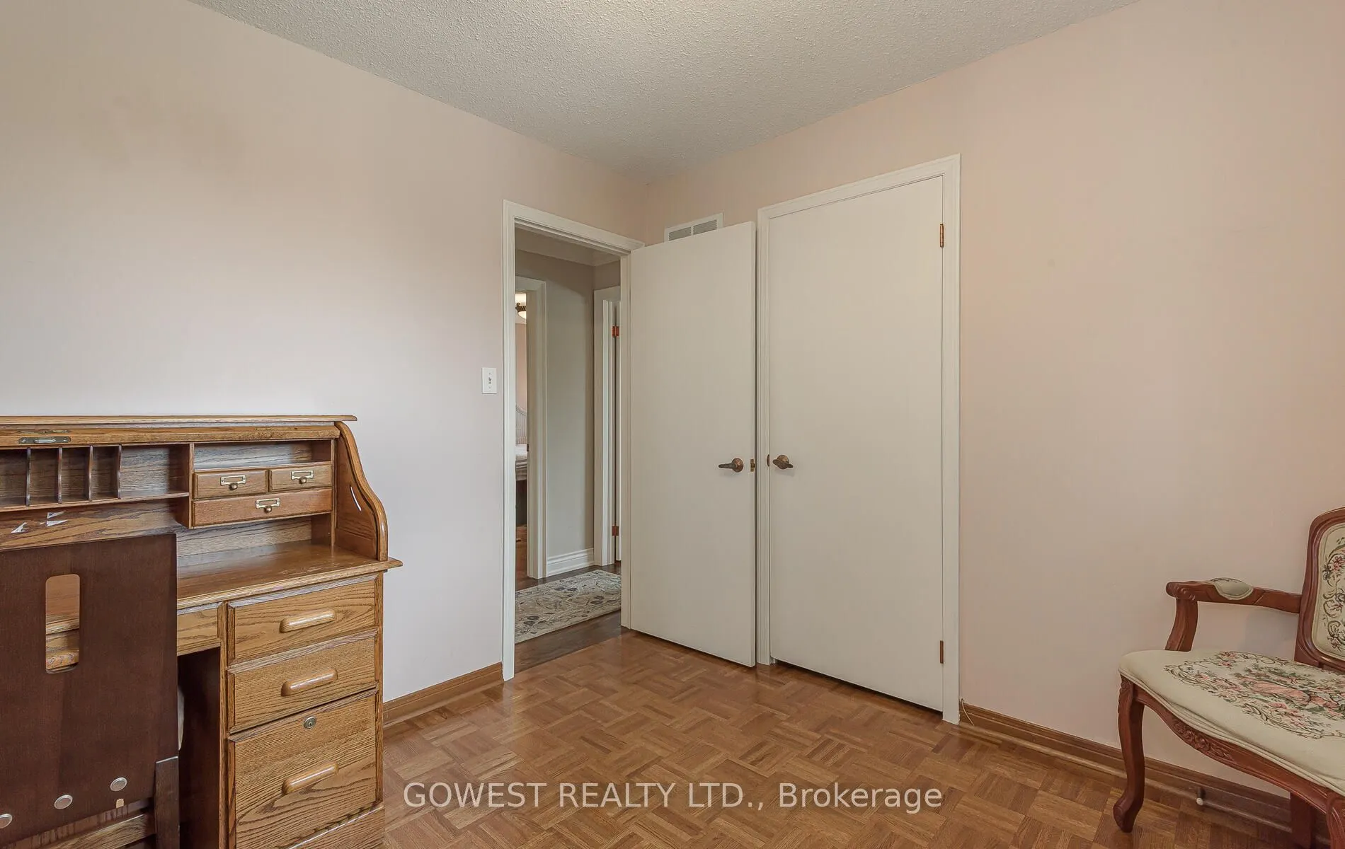 3 Pottery Crescent, #Main