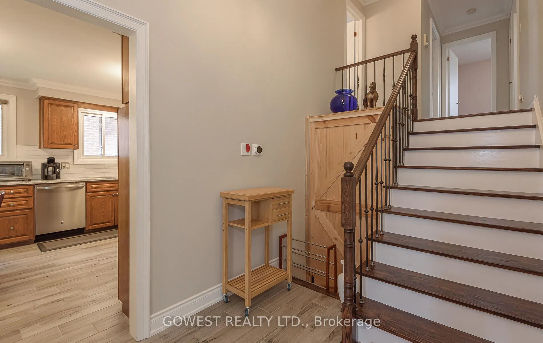 3 Pottery Crescent, #Main