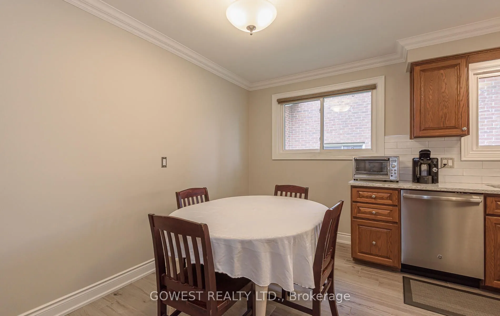 3 Pottery Crescent, #Main