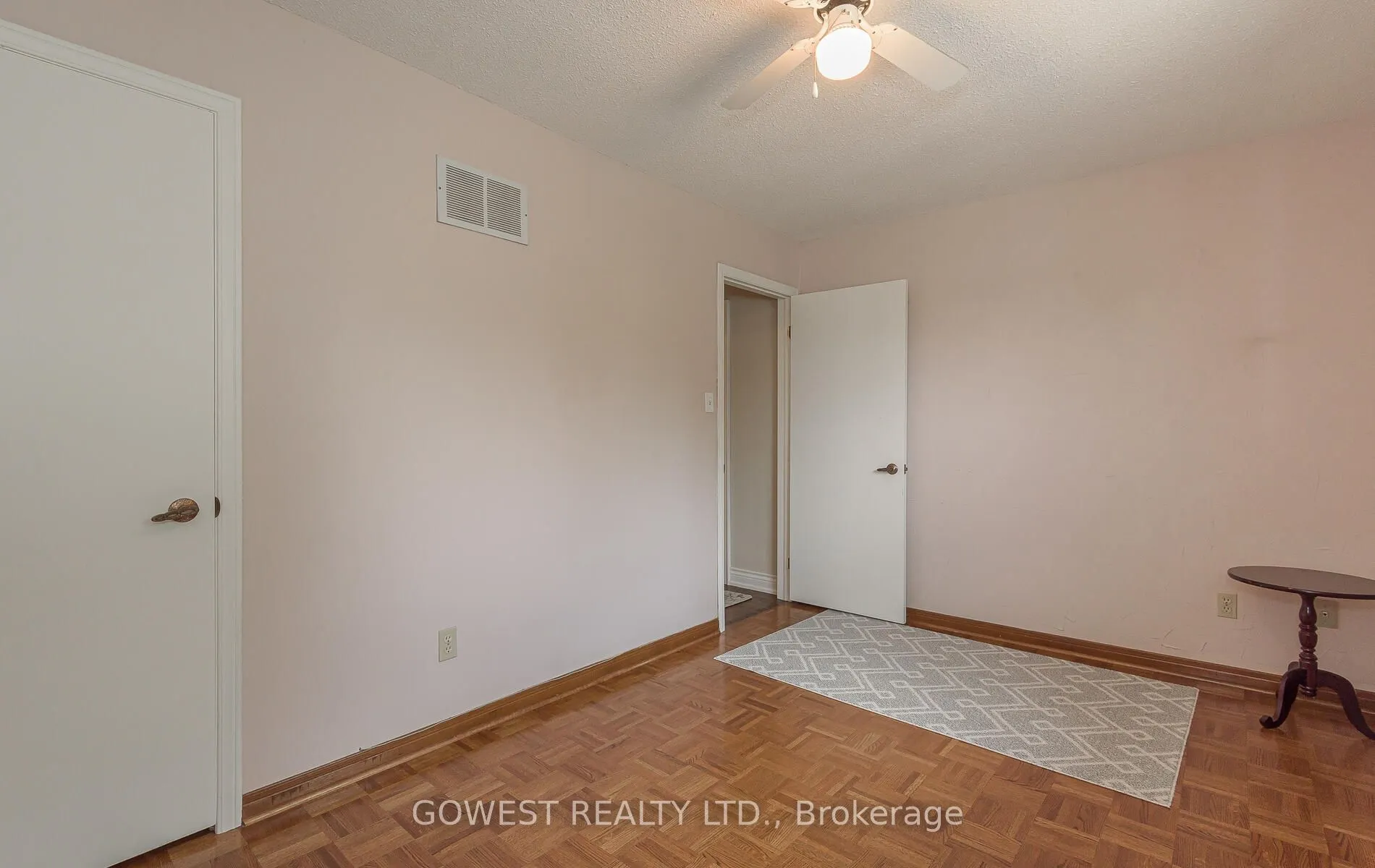 3 Pottery Crescent, #Main