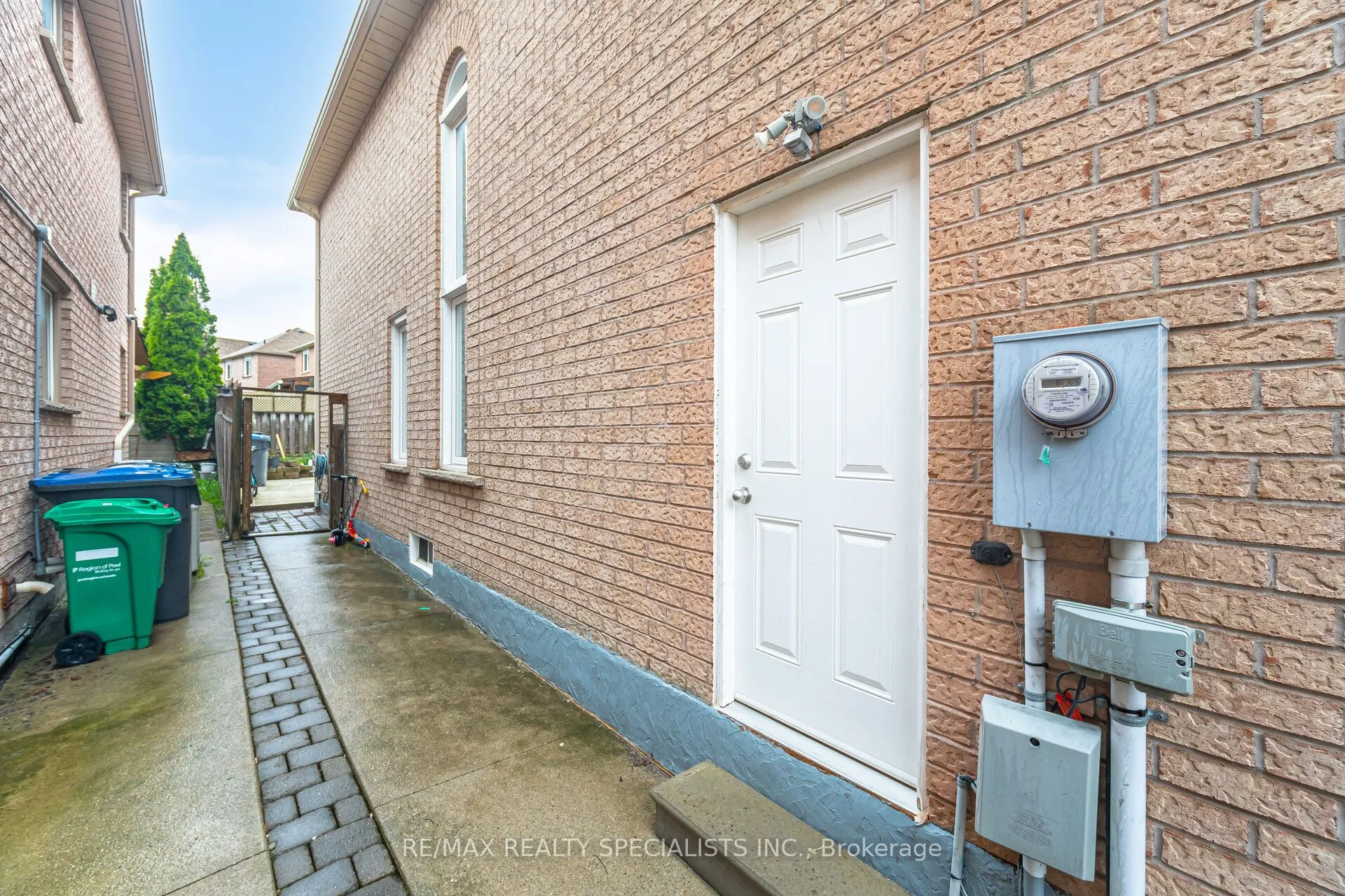 6 Chadwick Street