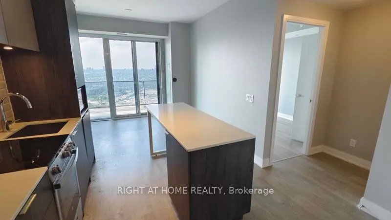 70 ANNIE CRAIG Drive, #4009