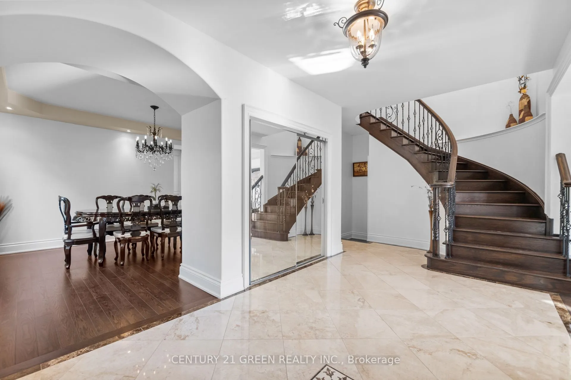 345 Potts Terrace