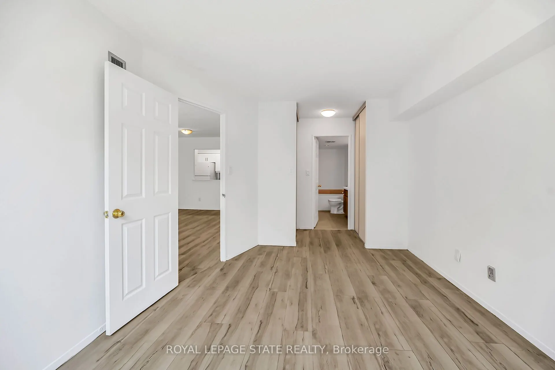 22 Southport Street, #224