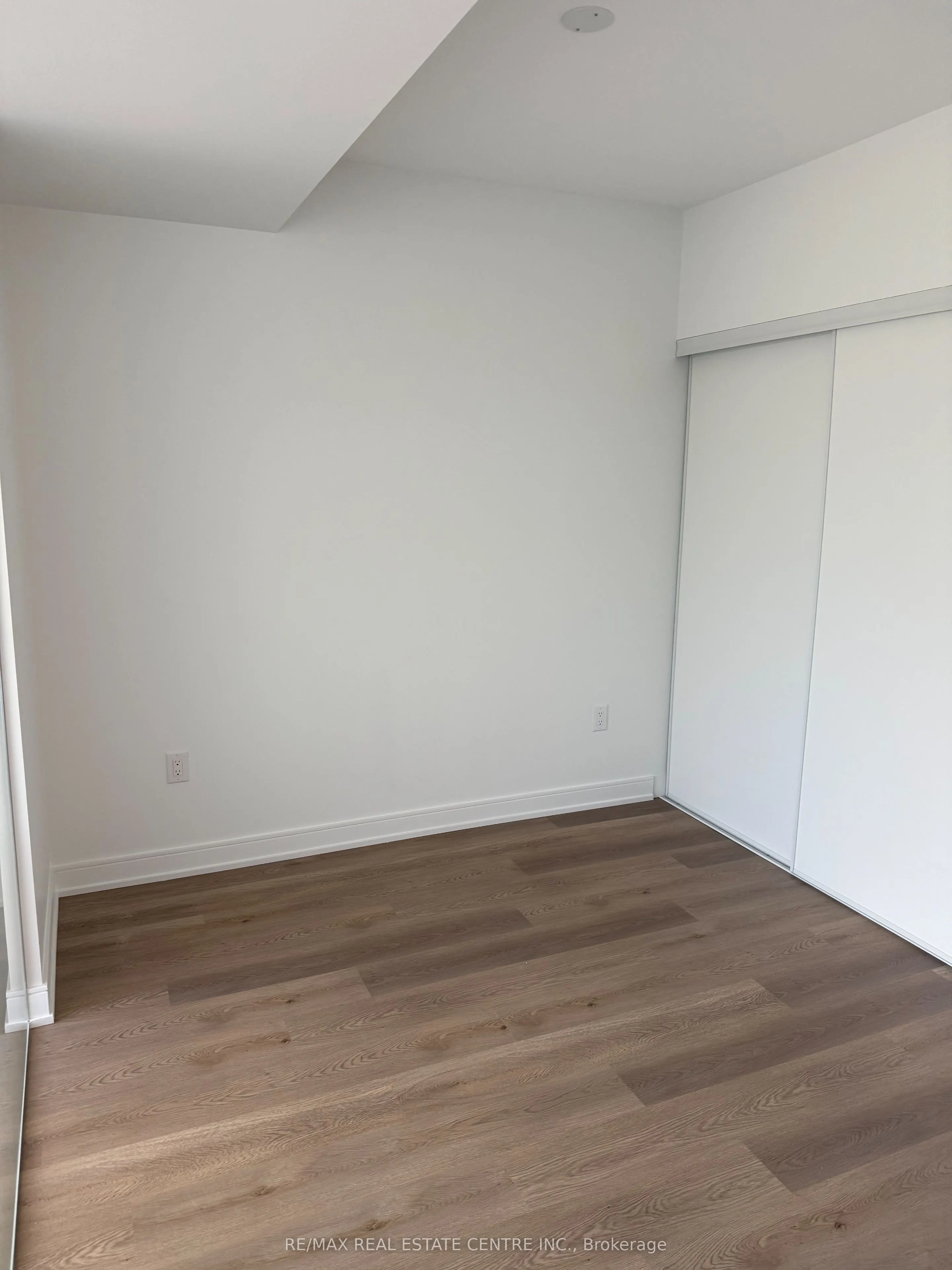 3009 Novar Road, #324