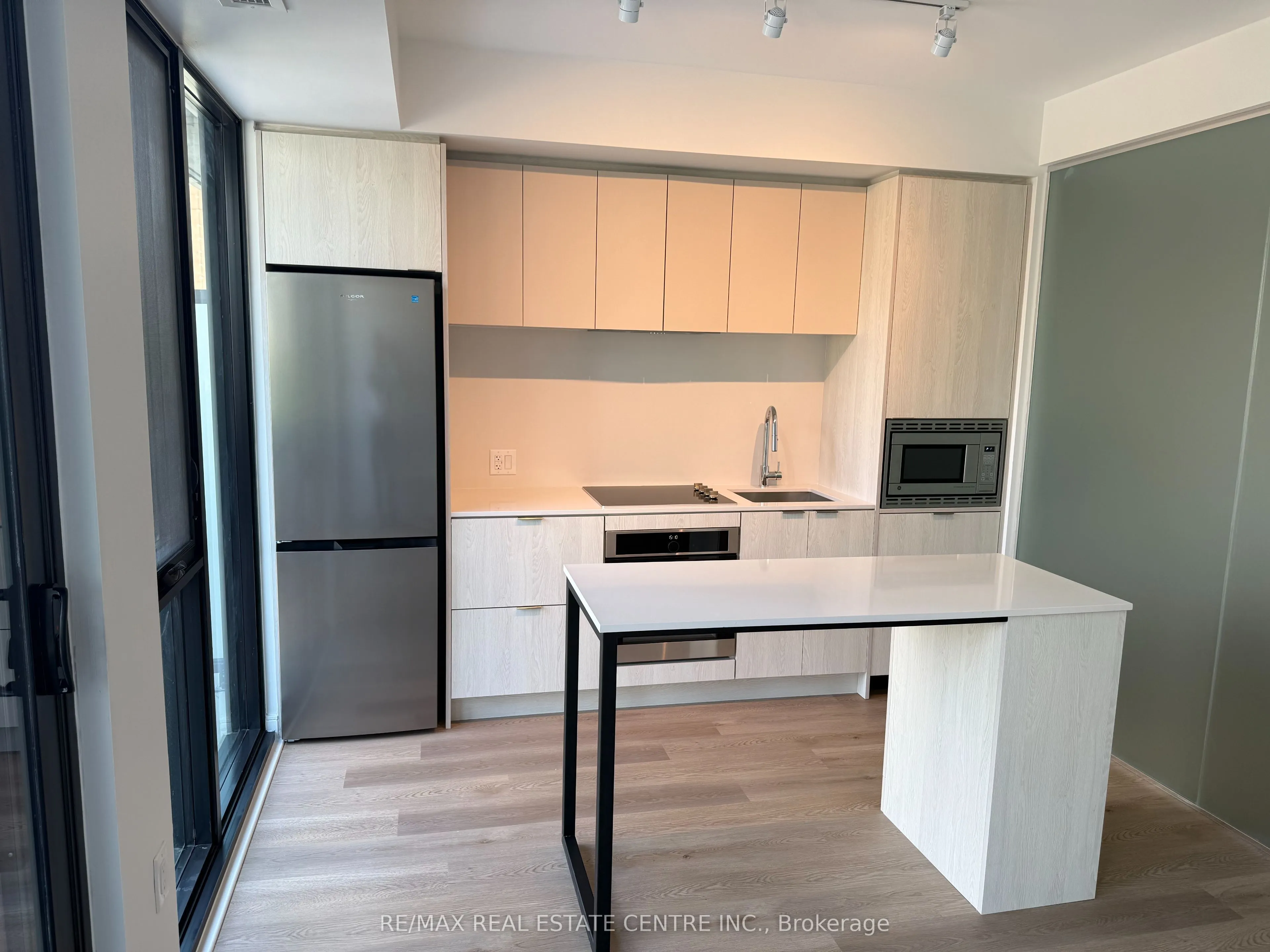 3009 Novar Road, #324
