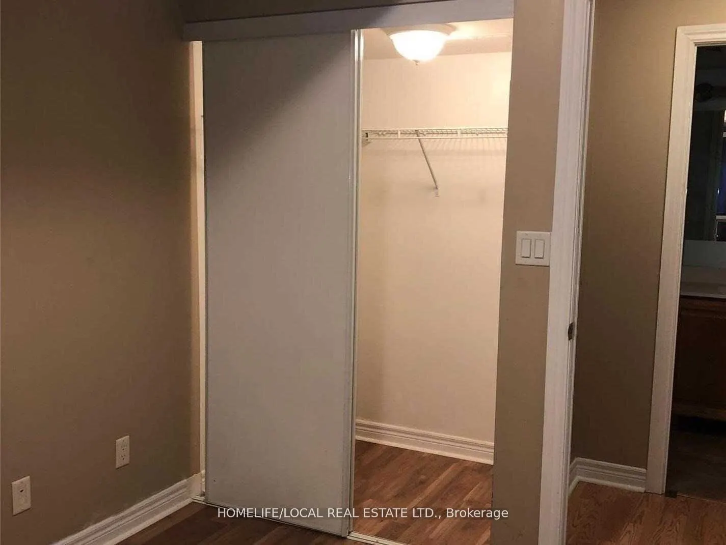 310 Burnhamthorpe Road W, #3403