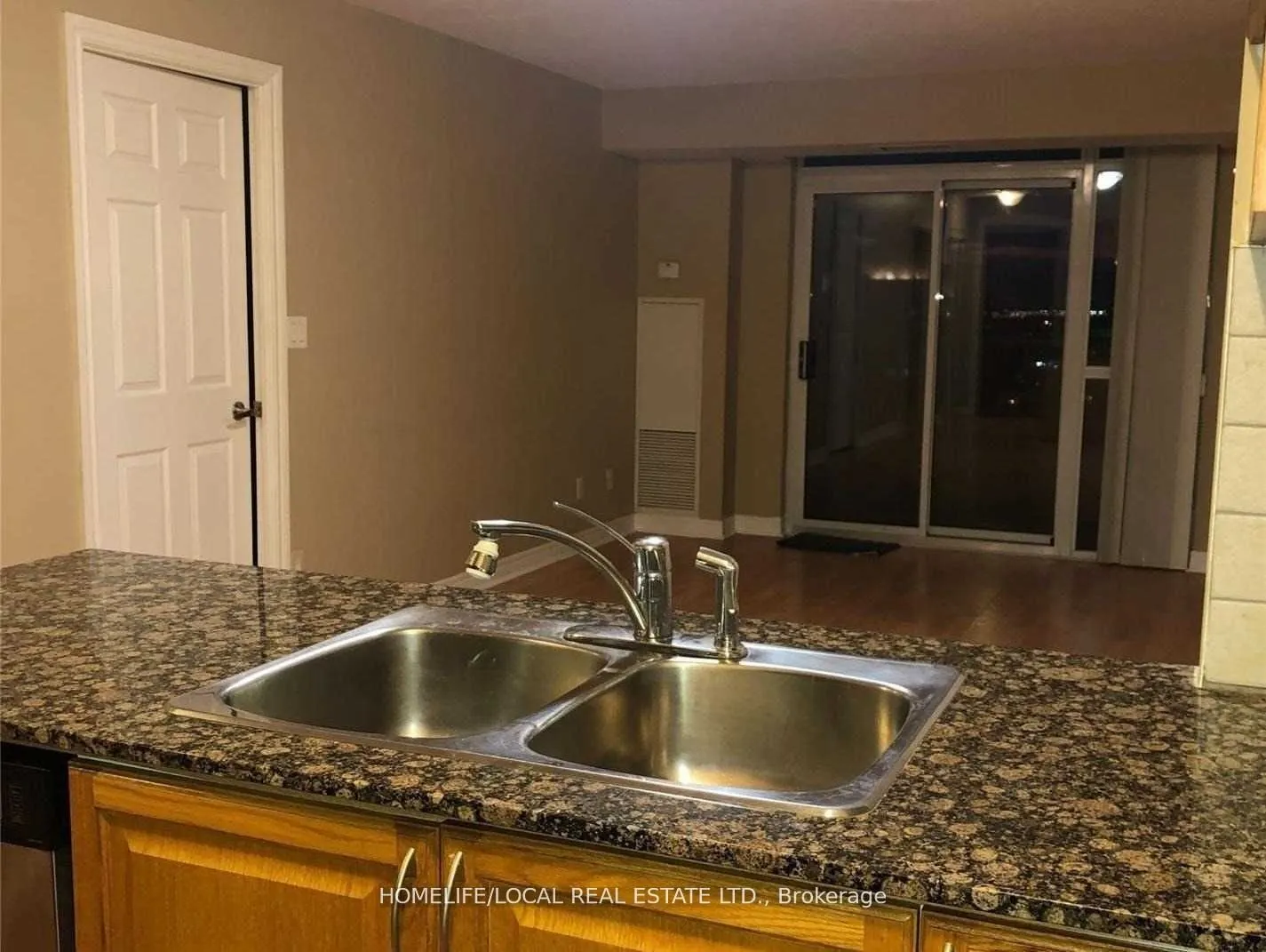 310 Burnhamthorpe Road W, #3403
