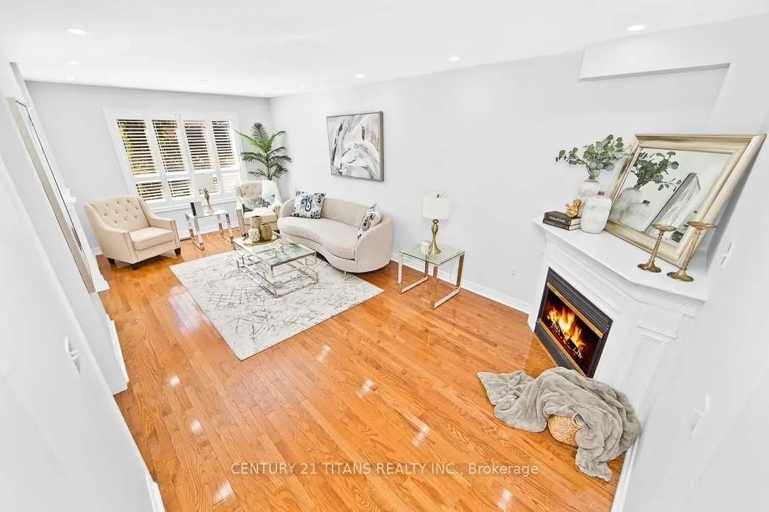30 Trevino Crescent