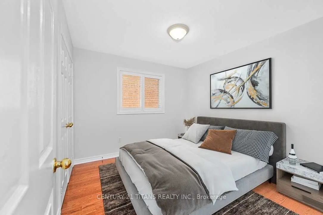 30 Trevino Crescent