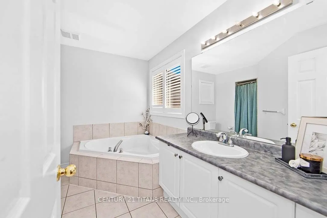 30 Trevino Crescent