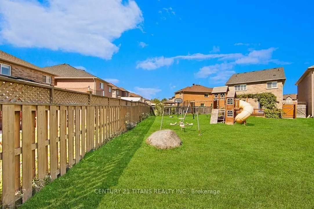 30 Trevino Crescent