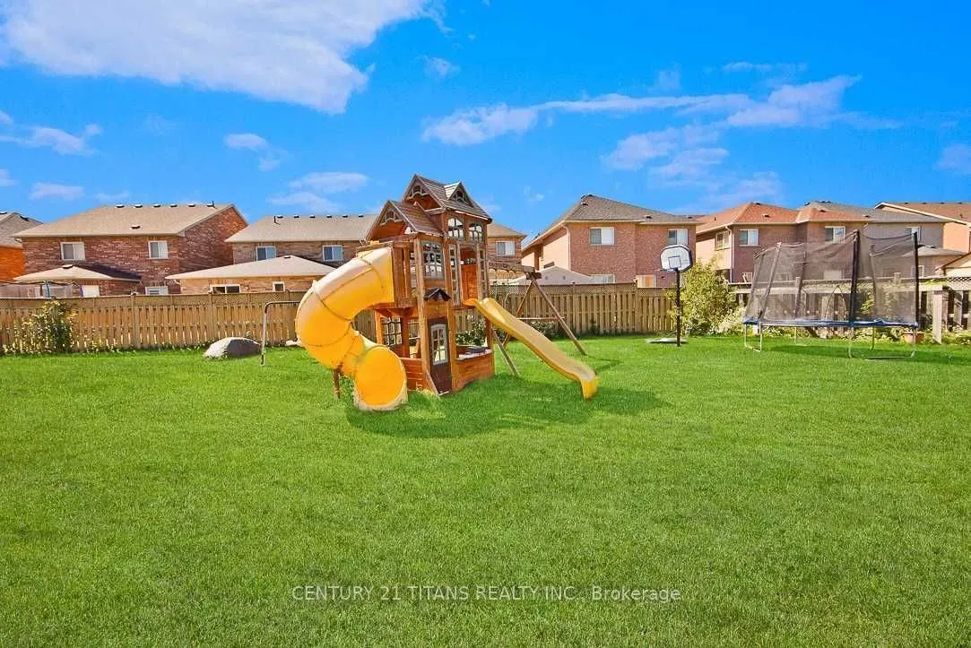 30 Trevino Crescent