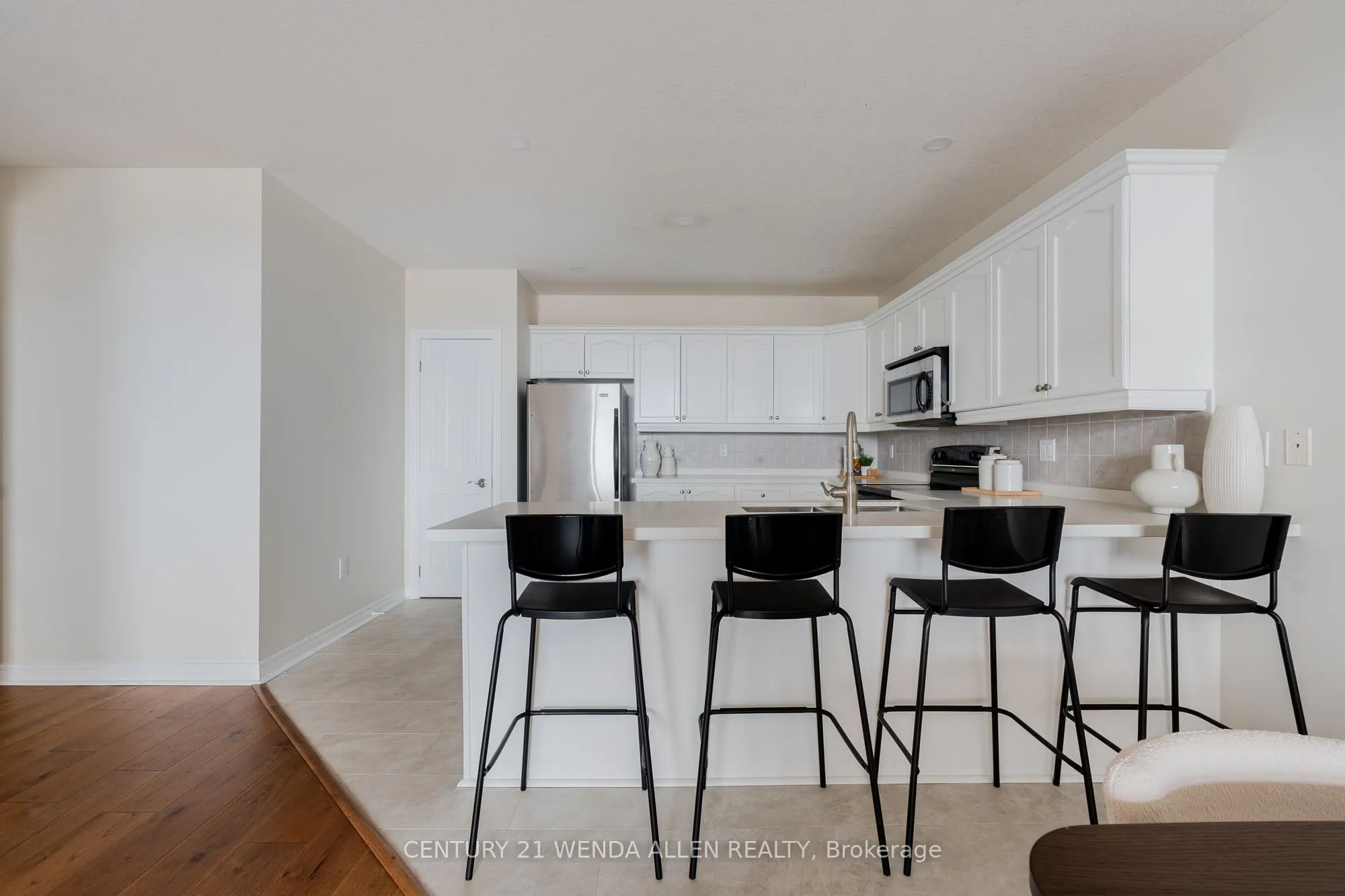 1998 Ironstone Drive, #909