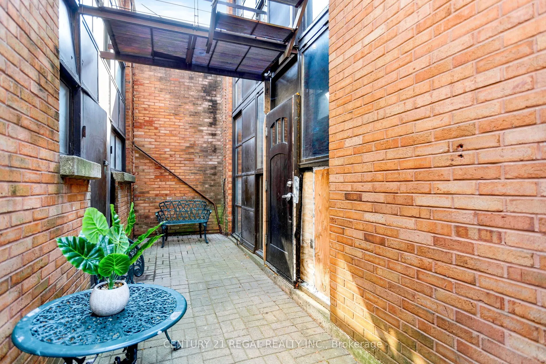 72 Abbott Avenue