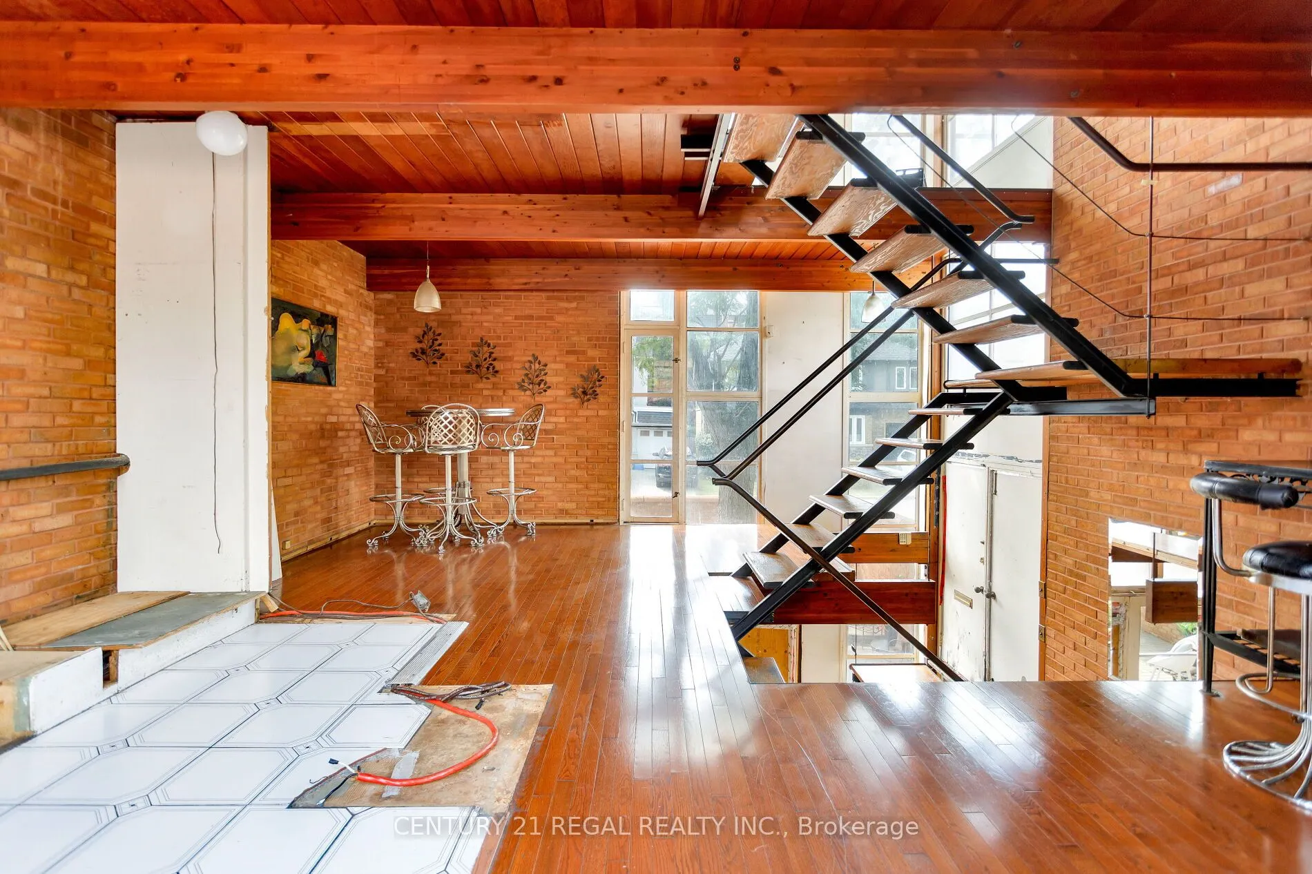 72 Abbott Avenue
