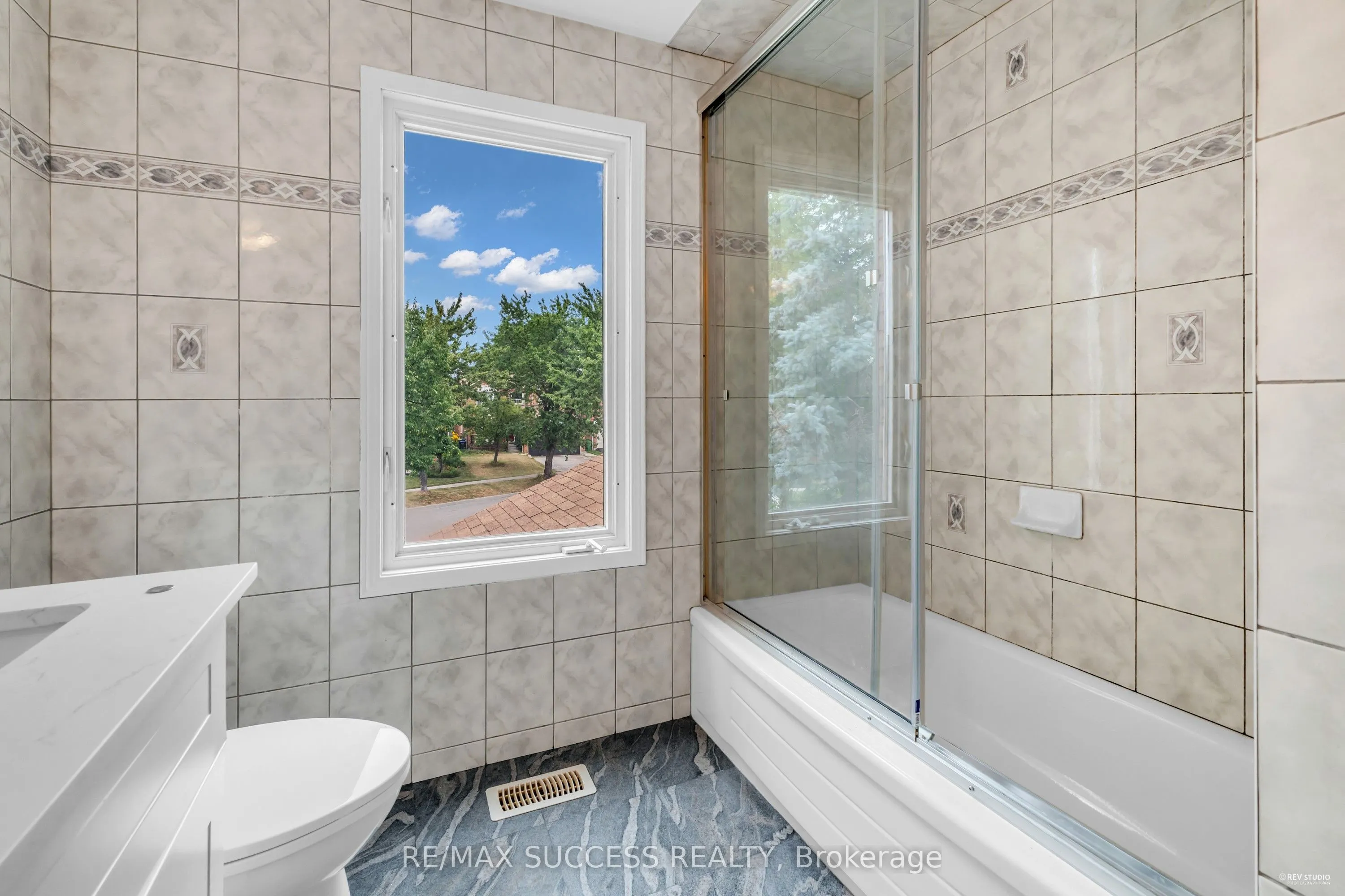 3224 Turnstone Crescent