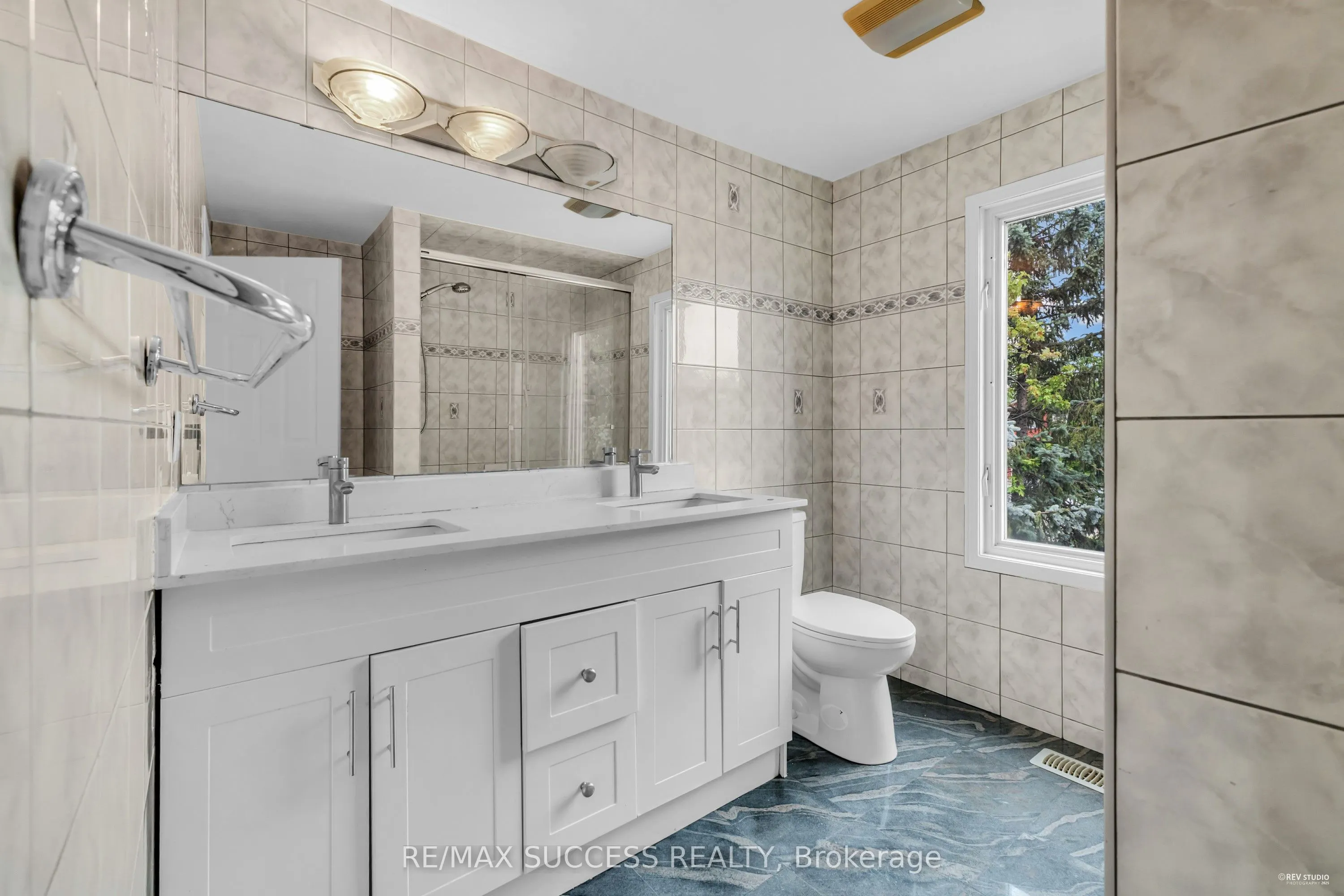 3224 Turnstone Crescent