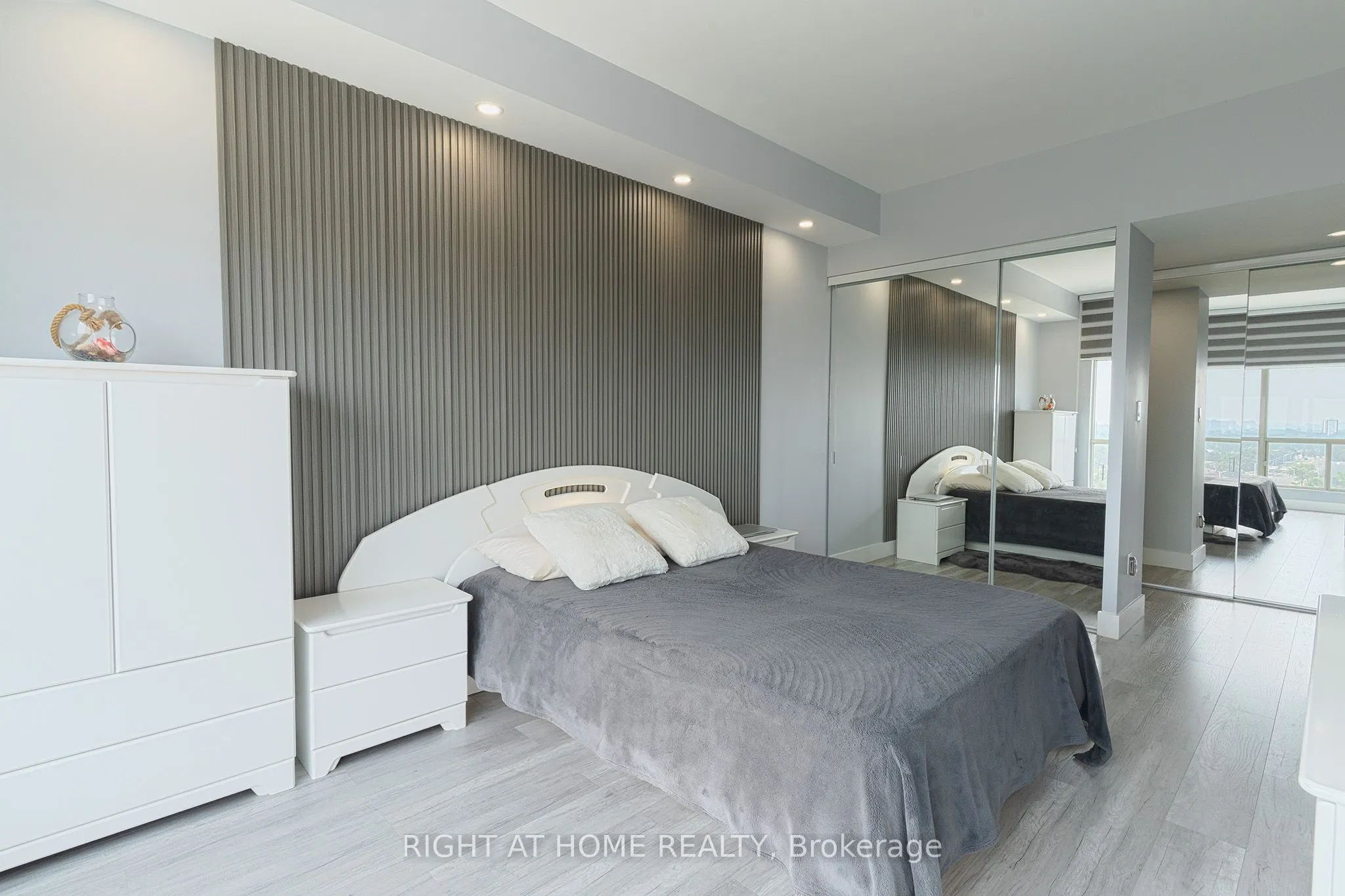 1500 Grazia Court, #Ph 8
