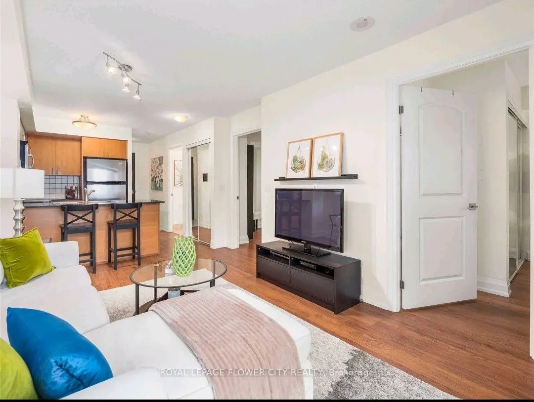 1070 Sheppard Avenue W, #801