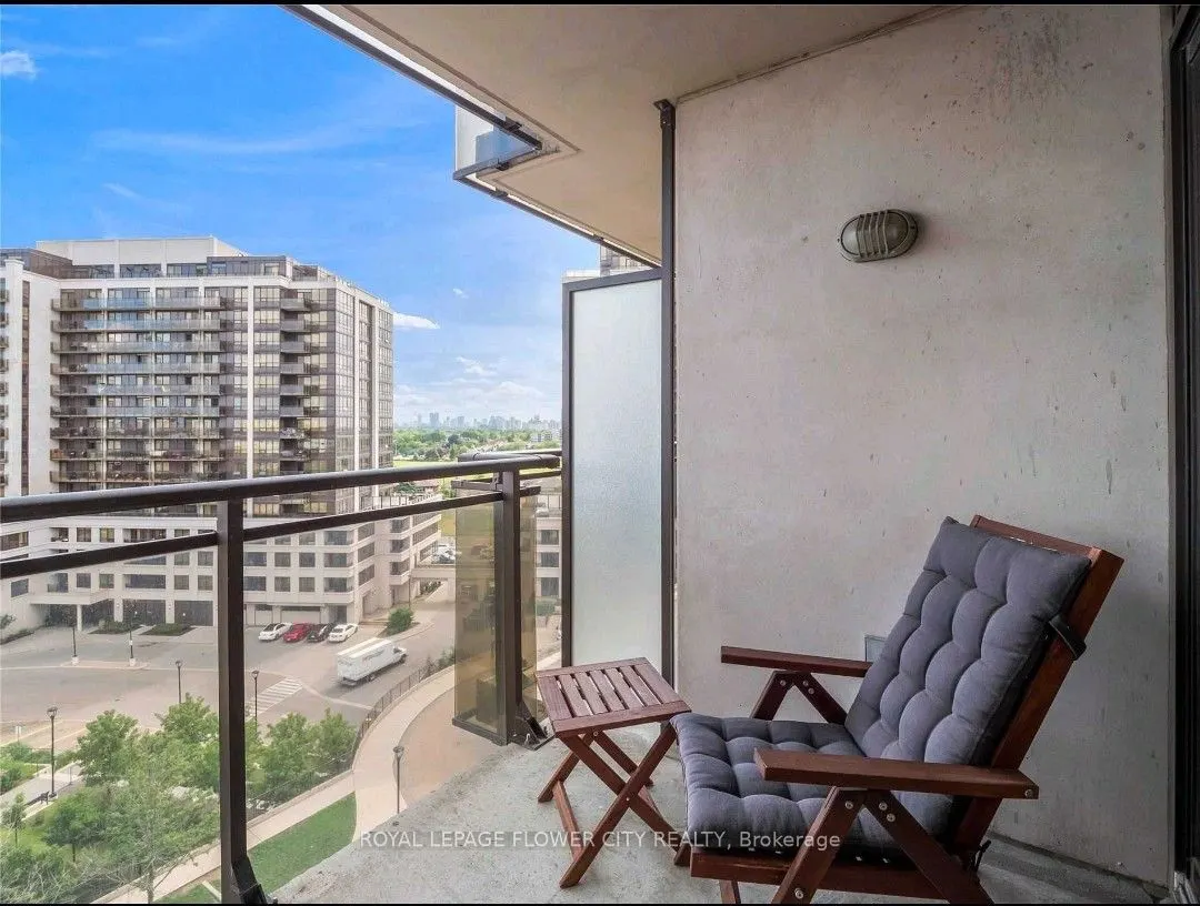1070 Sheppard Avenue W, #801
