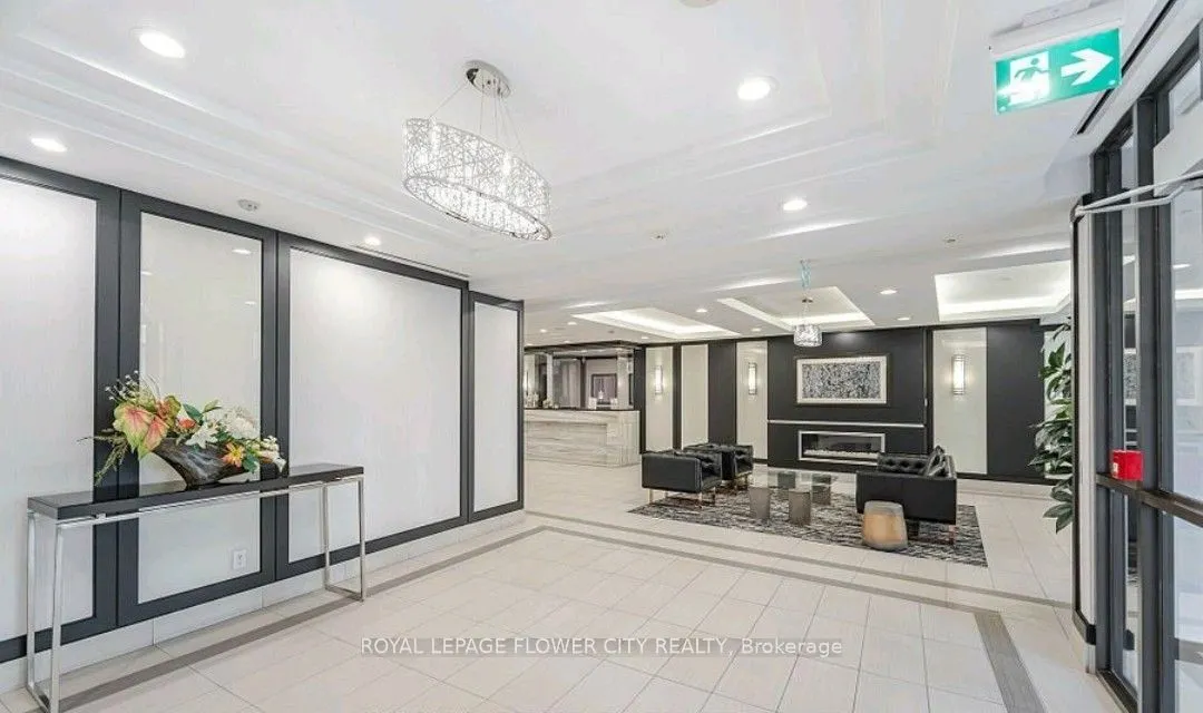 1070 Sheppard Avenue W, #801