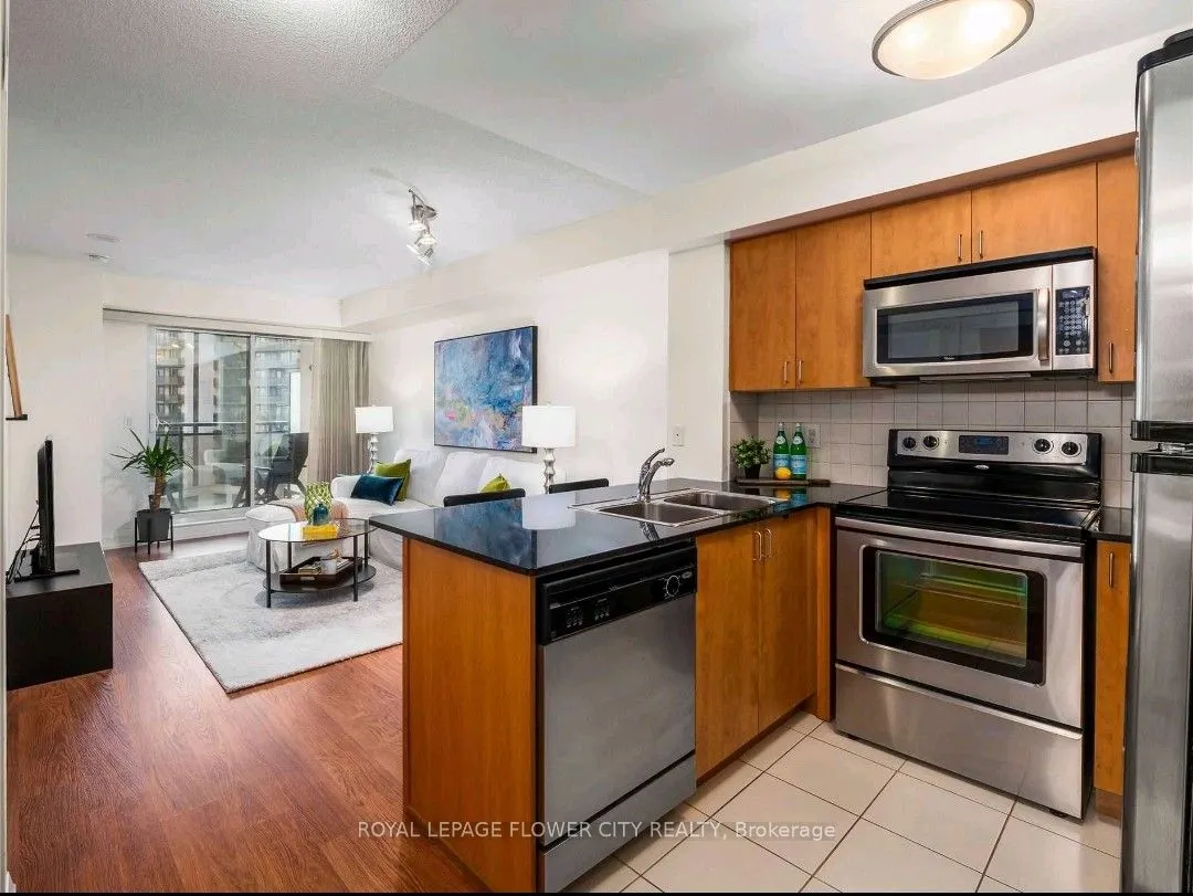 1070 Sheppard Avenue W, #801