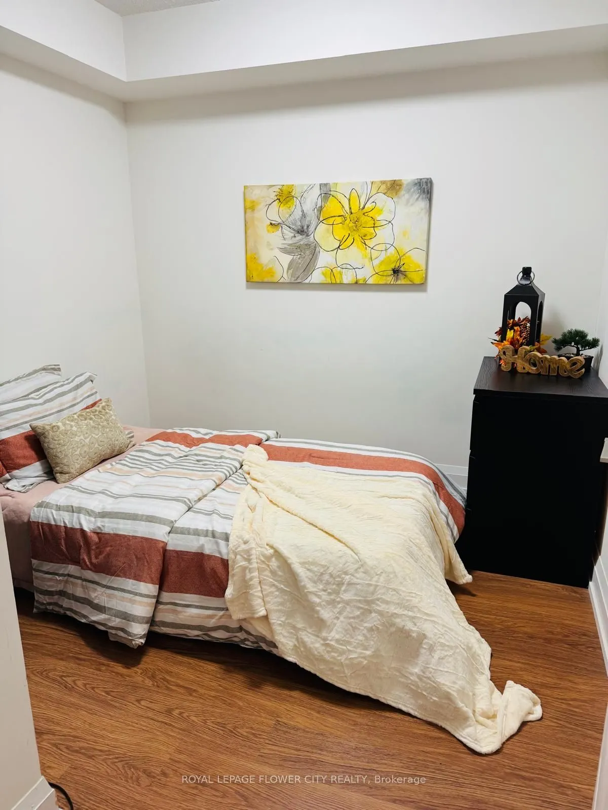 1070 Sheppard Avenue W, #801