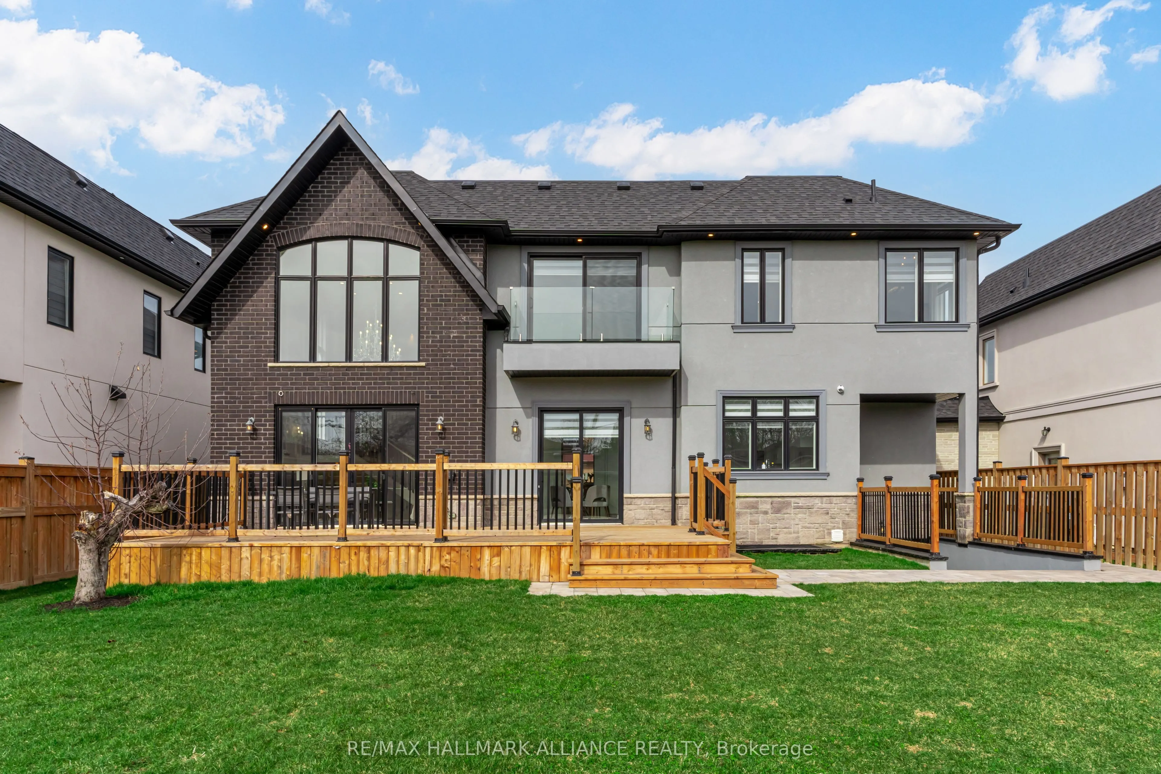 350 Weighton Drive