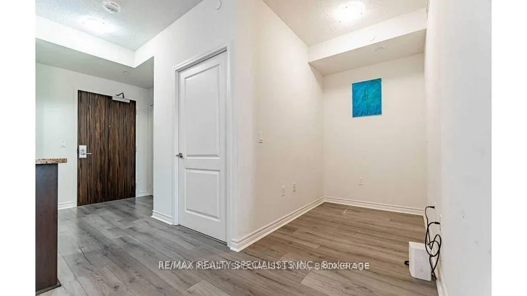 349 Rathburn Road W, #610