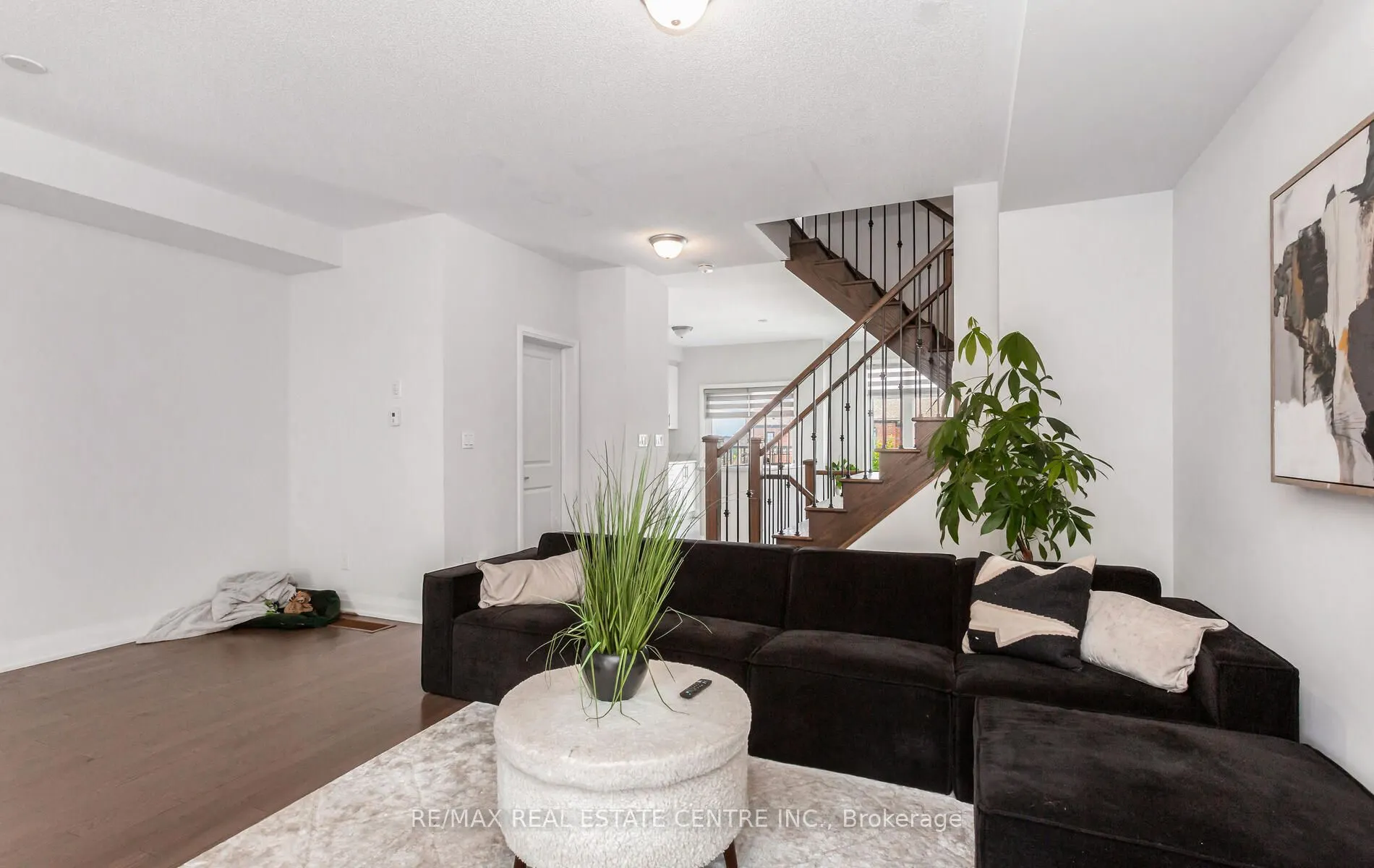 6 Summerbeam Way