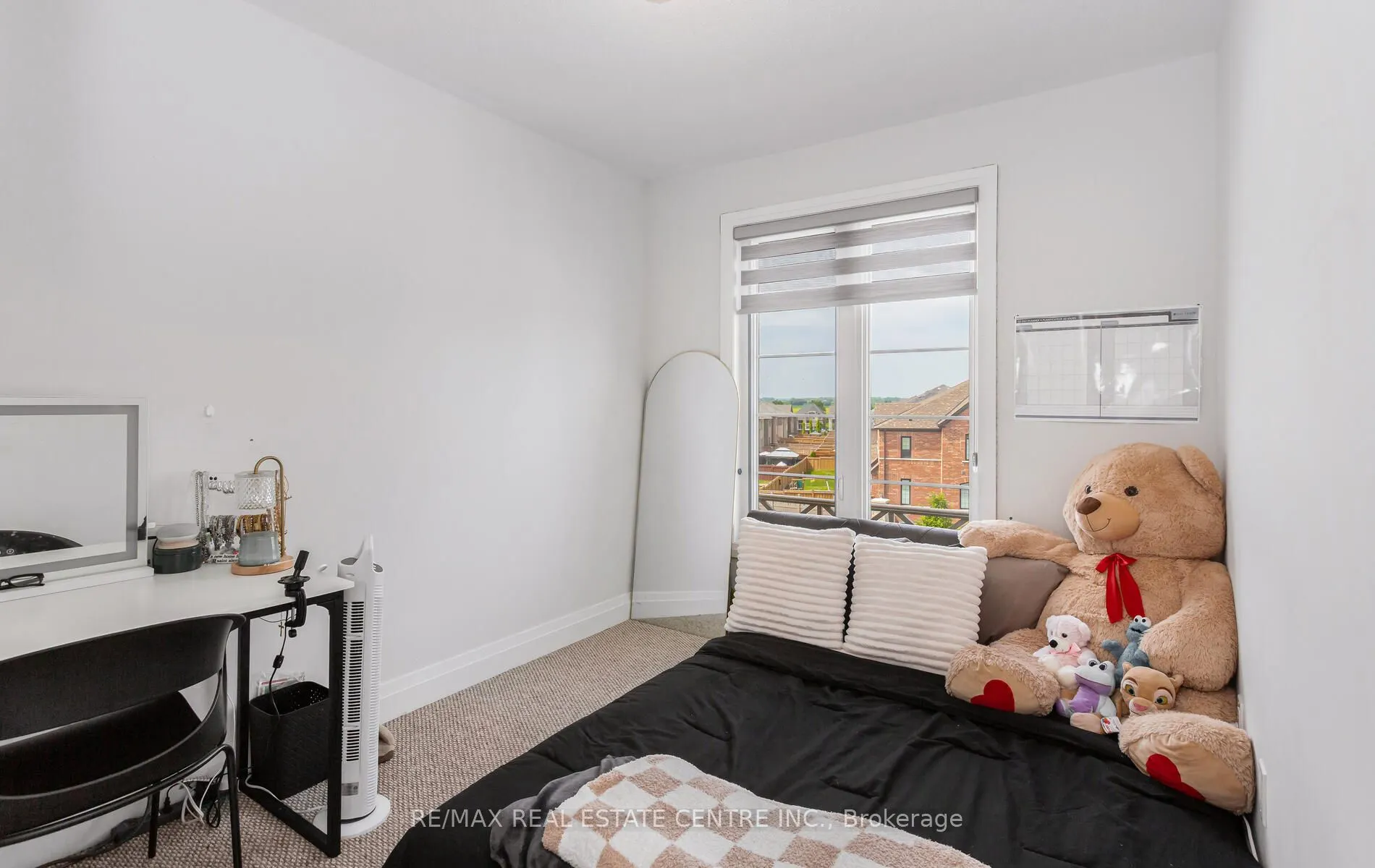 6 Summerbeam Way