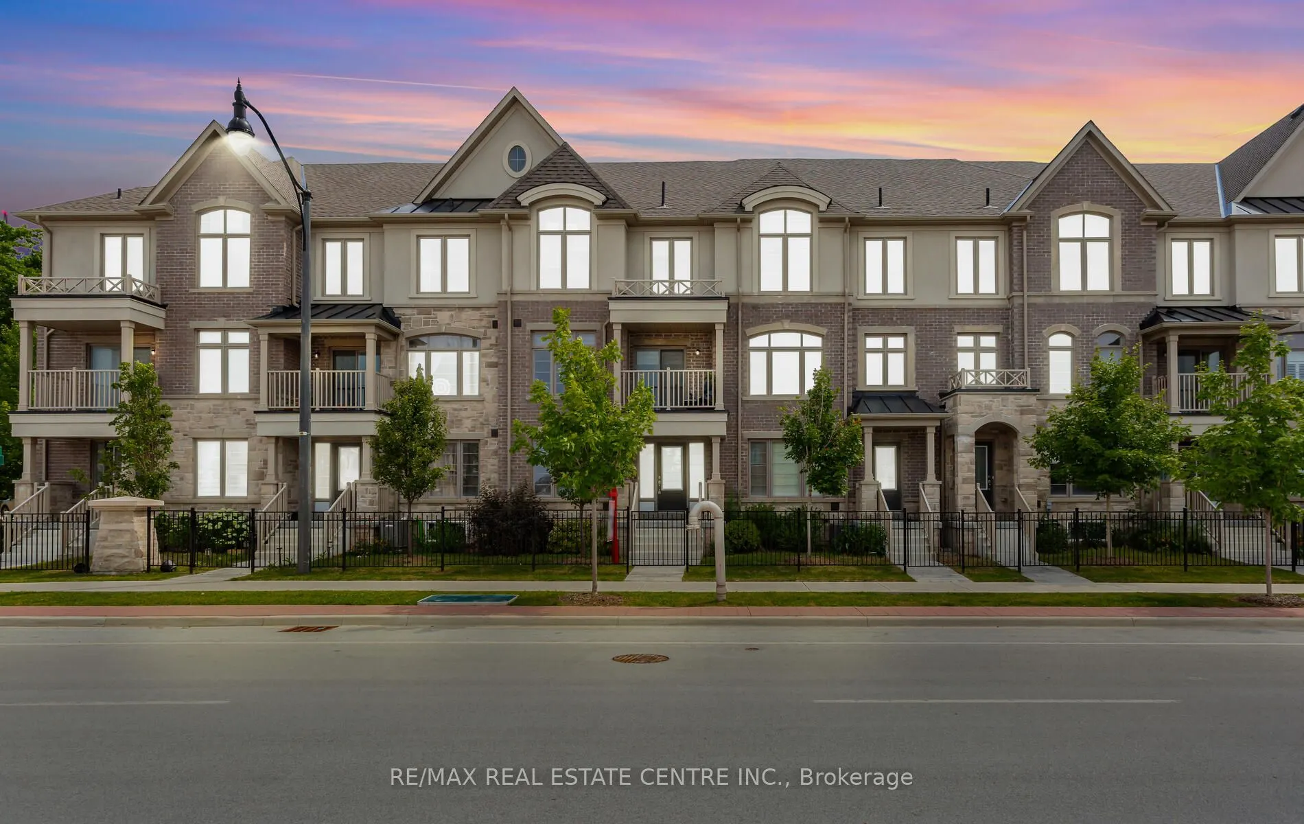 6 Summerbeam Way