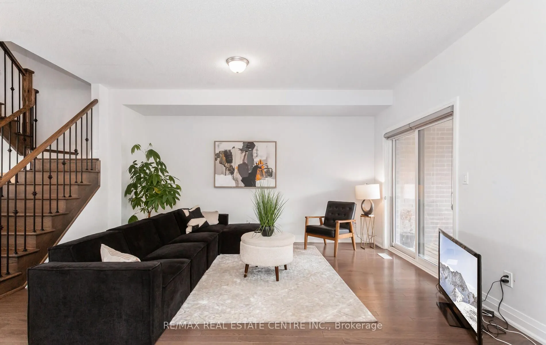 6 Summerbeam Way