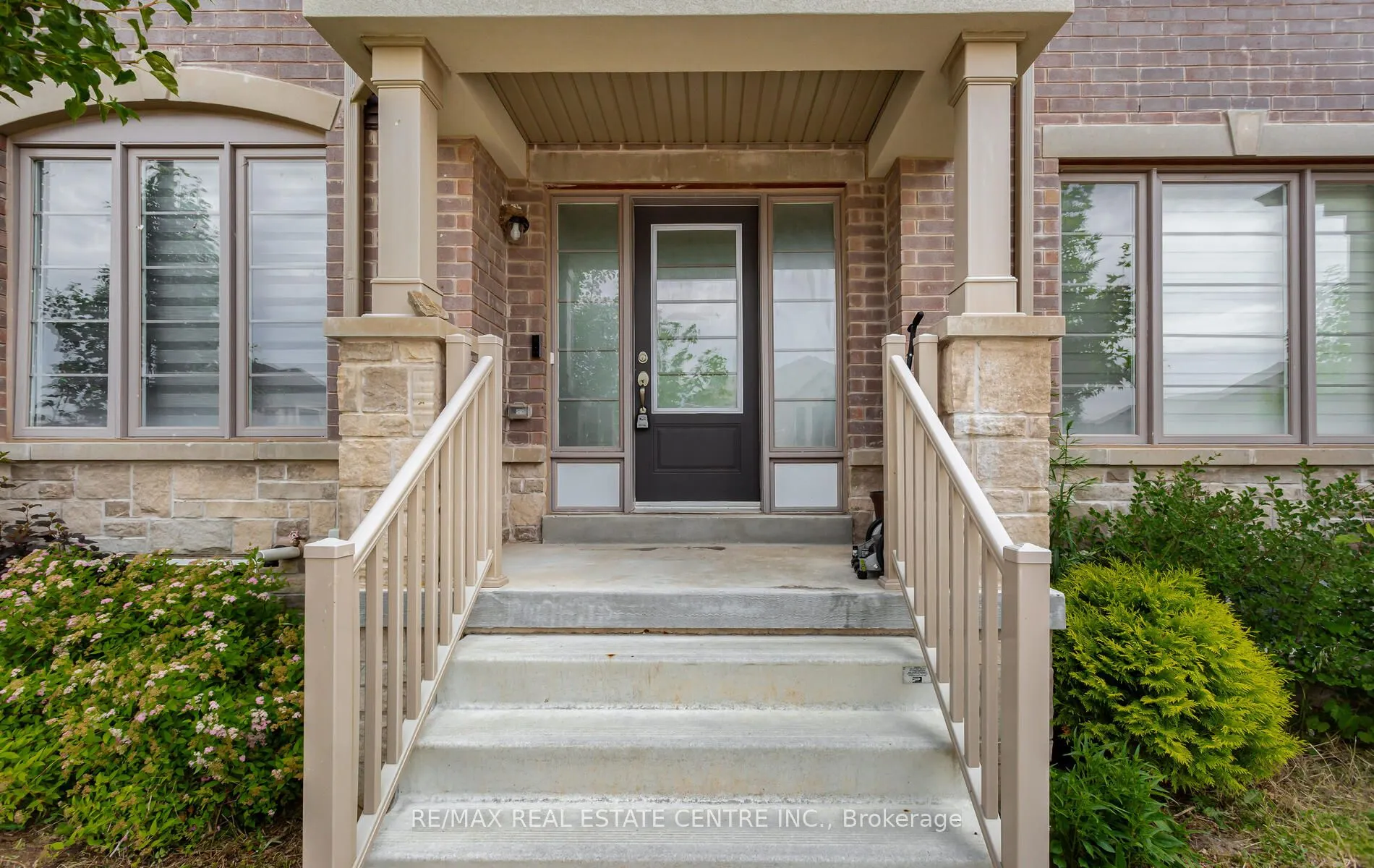 6 Summerbeam Way