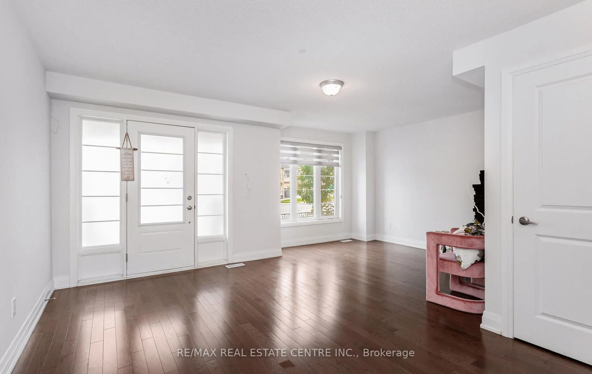 6 Summerbeam Way
