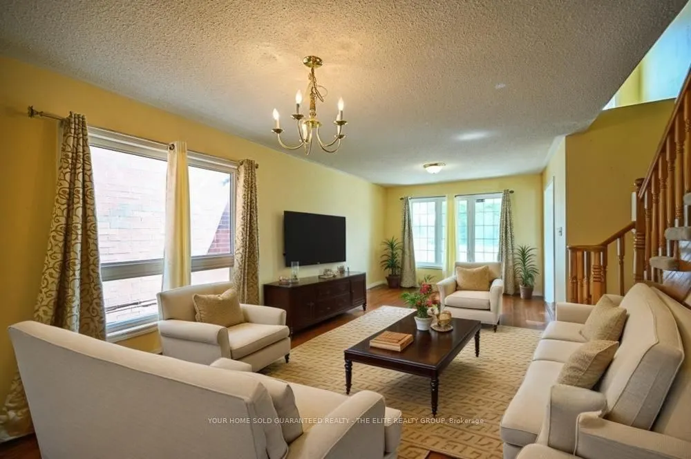 73 Botavia Downs Drive