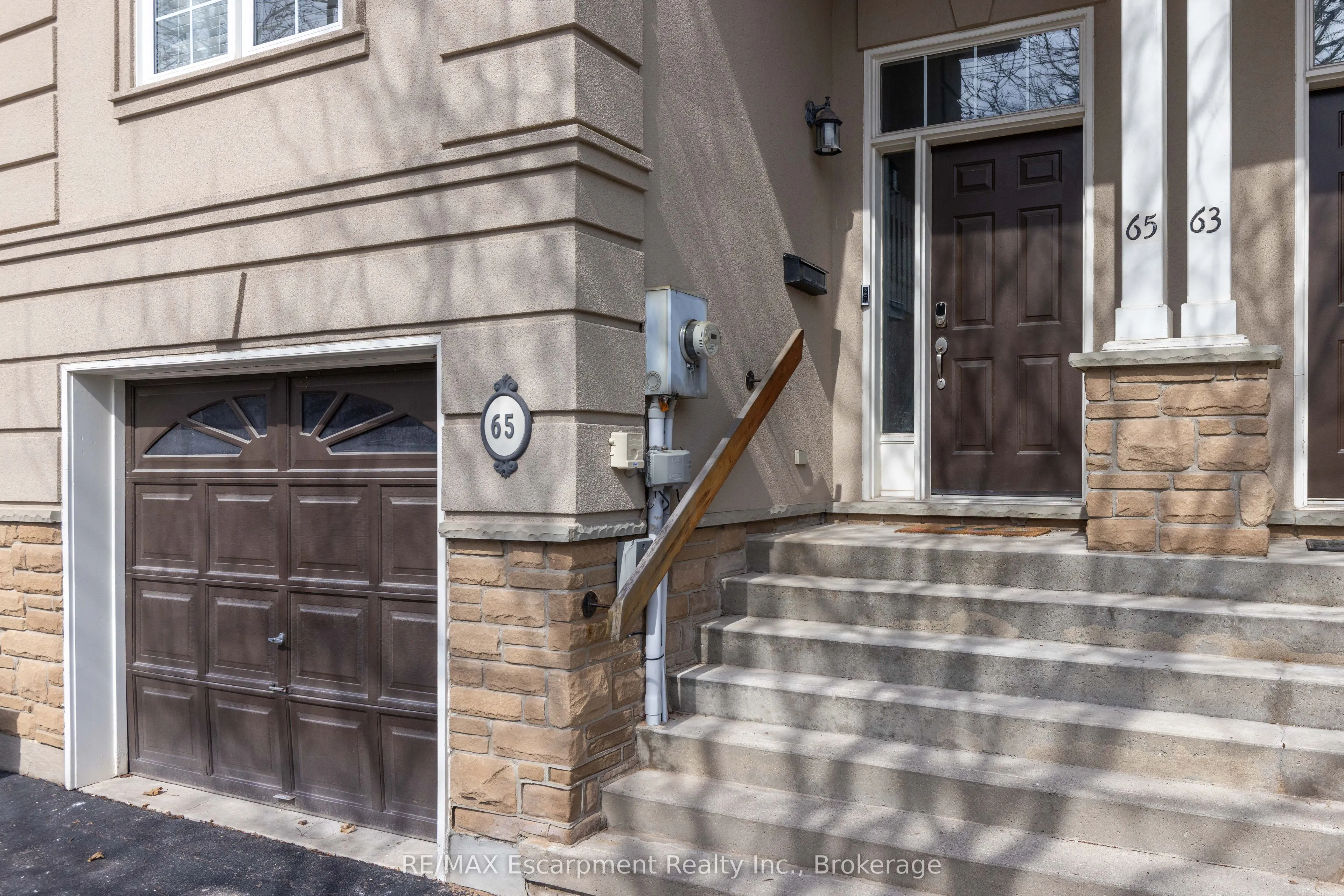 65 FAIRWOOD Place