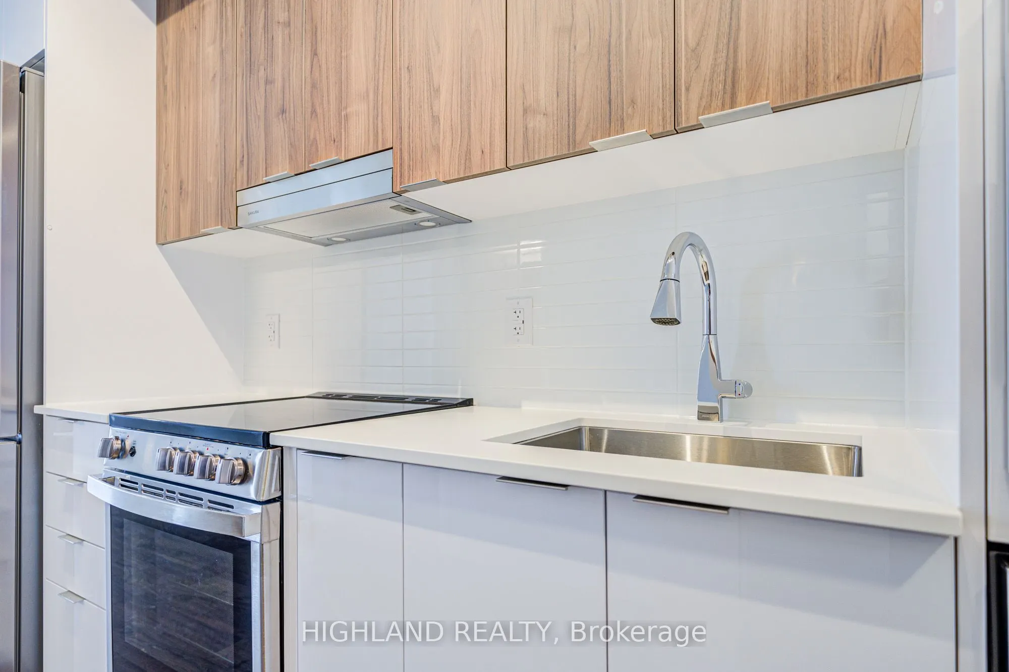 5105 Hurontario Street, #2812
