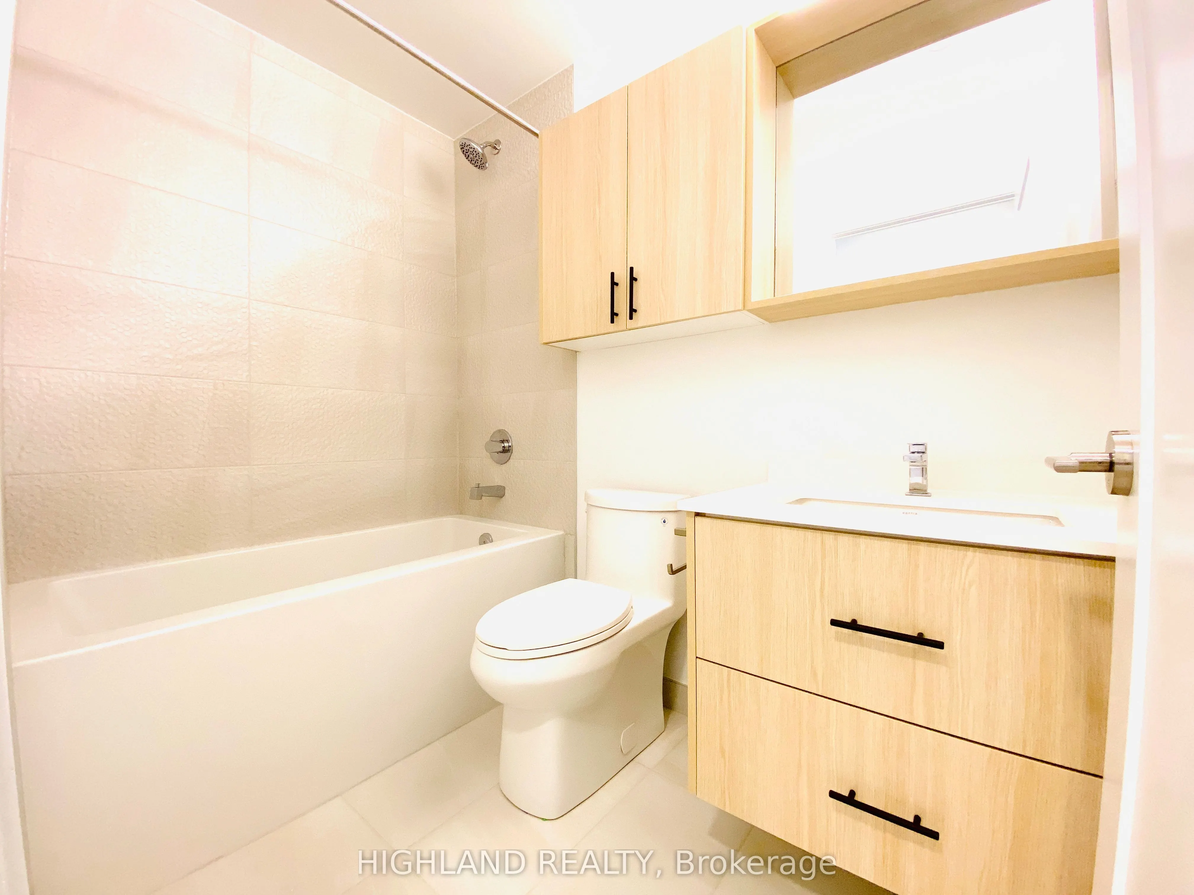 5105 Hurontario Street, #2812