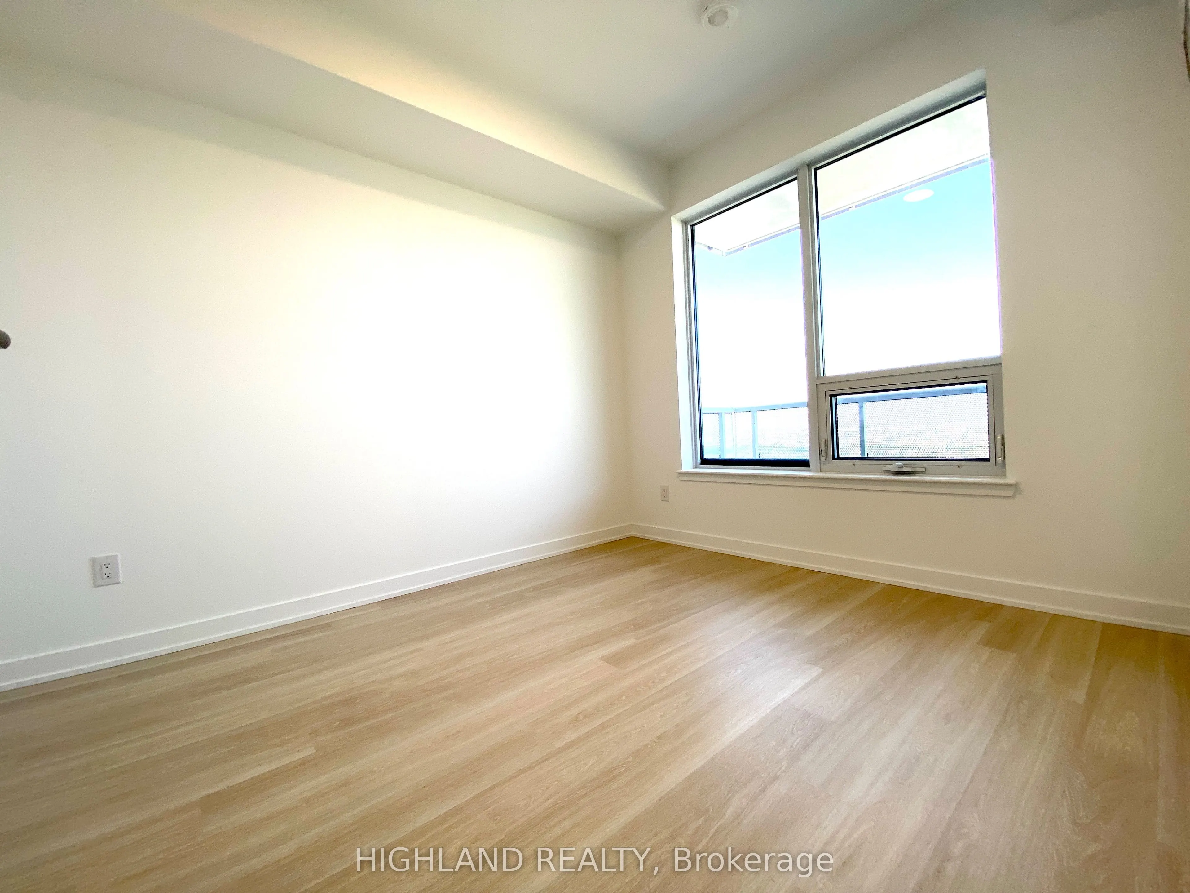 5105 Hurontario Street, #2812