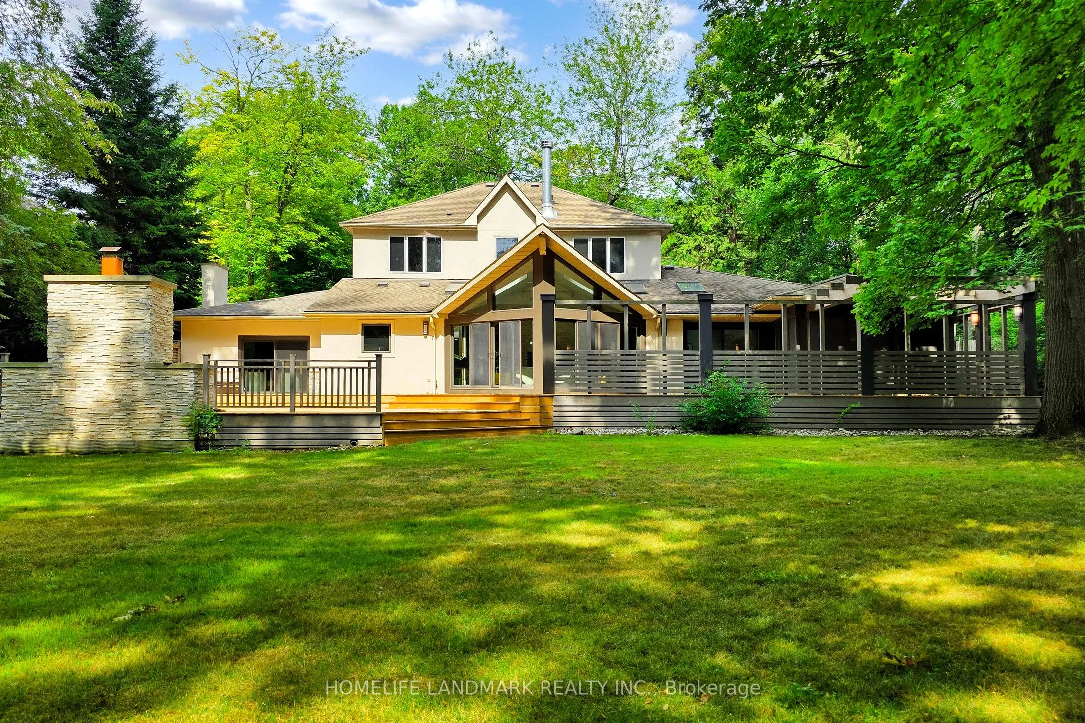1558 Spring Road