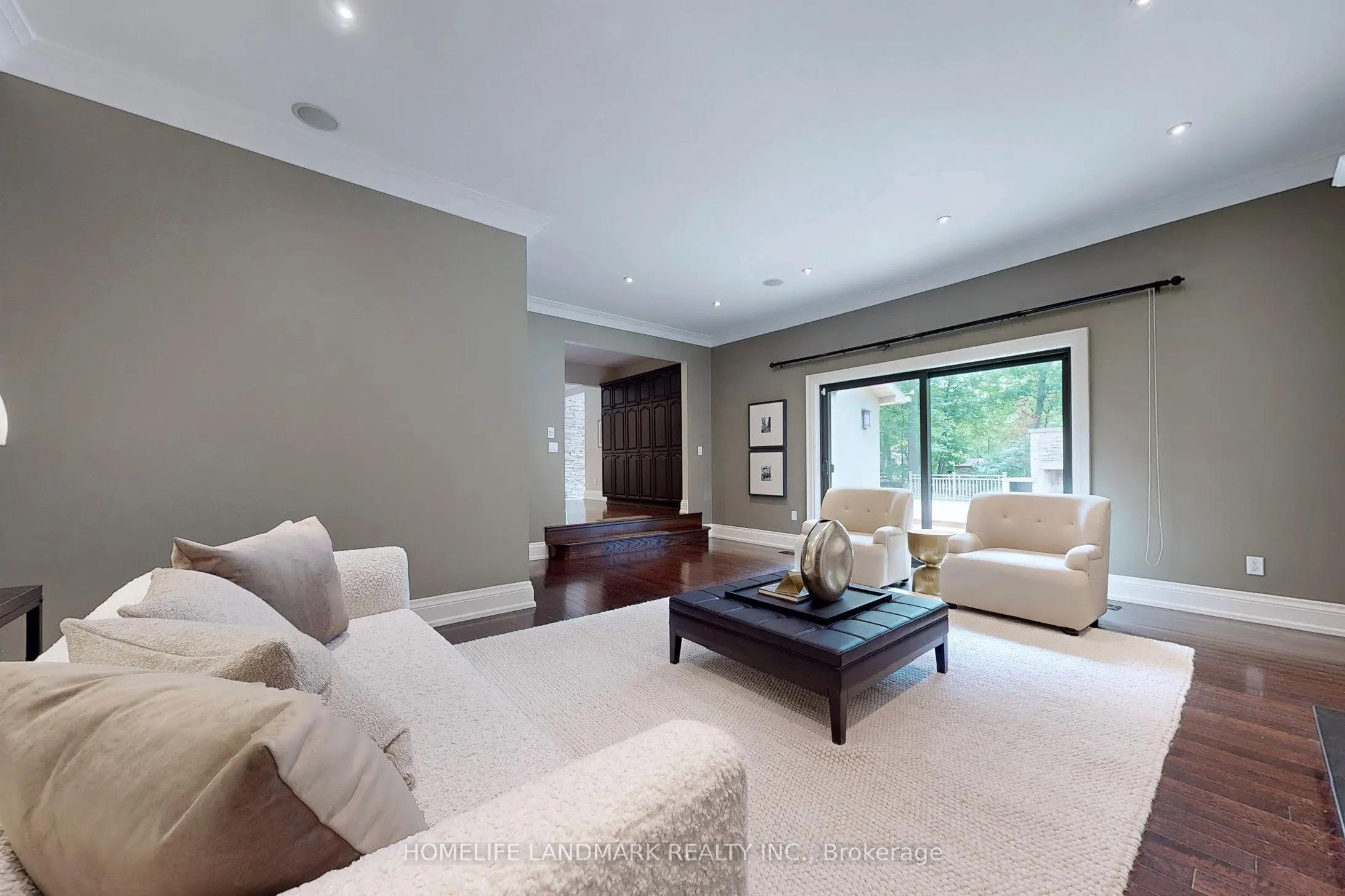 1558 Spring Road