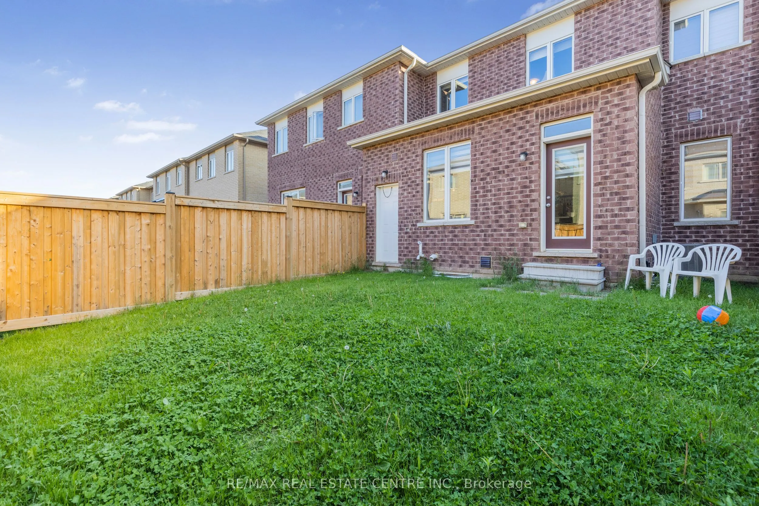 1525 Carr Landing