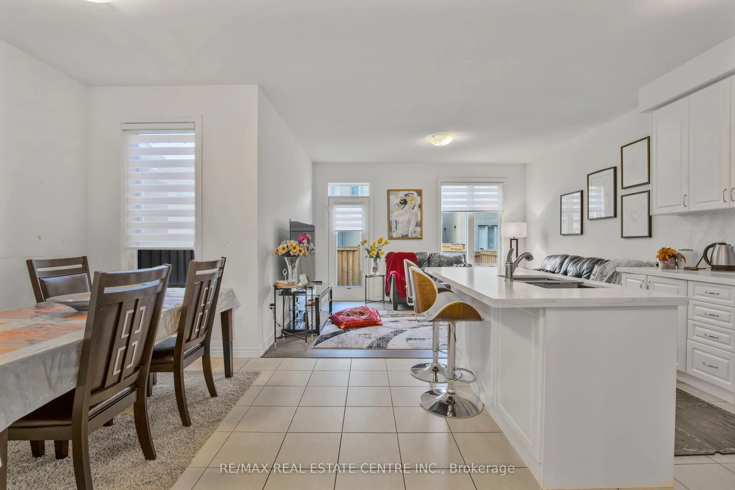 1525 Carr Landing