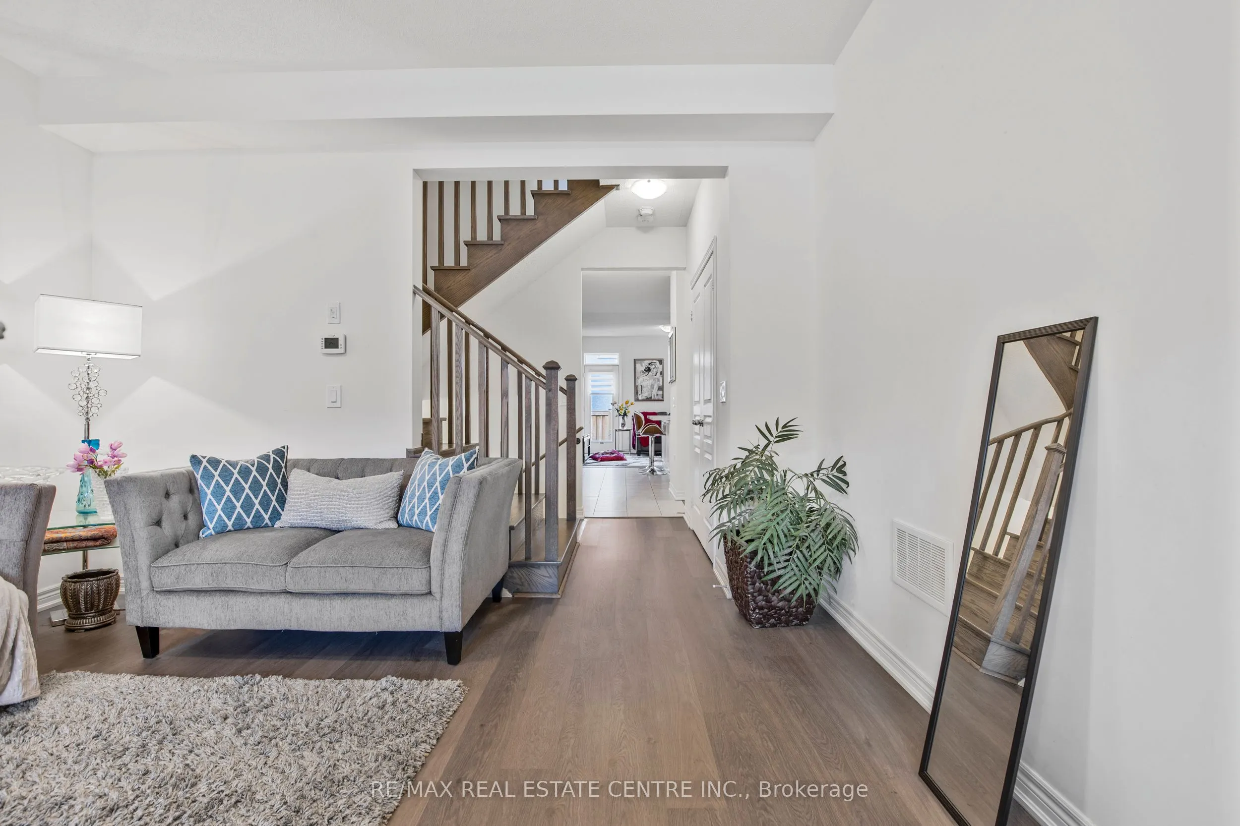 1525 Carr Landing