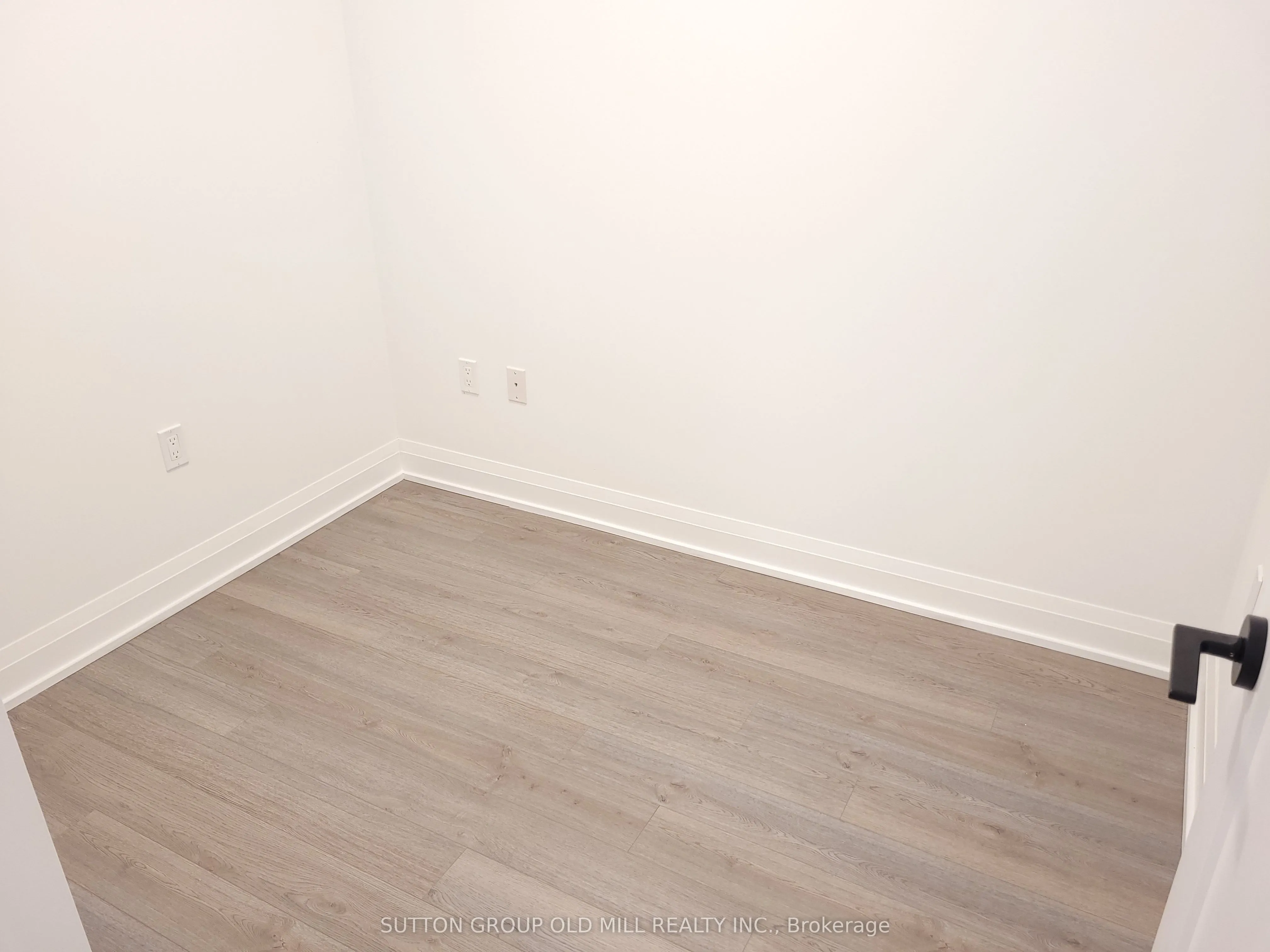 50 George Butchart Drive, #417