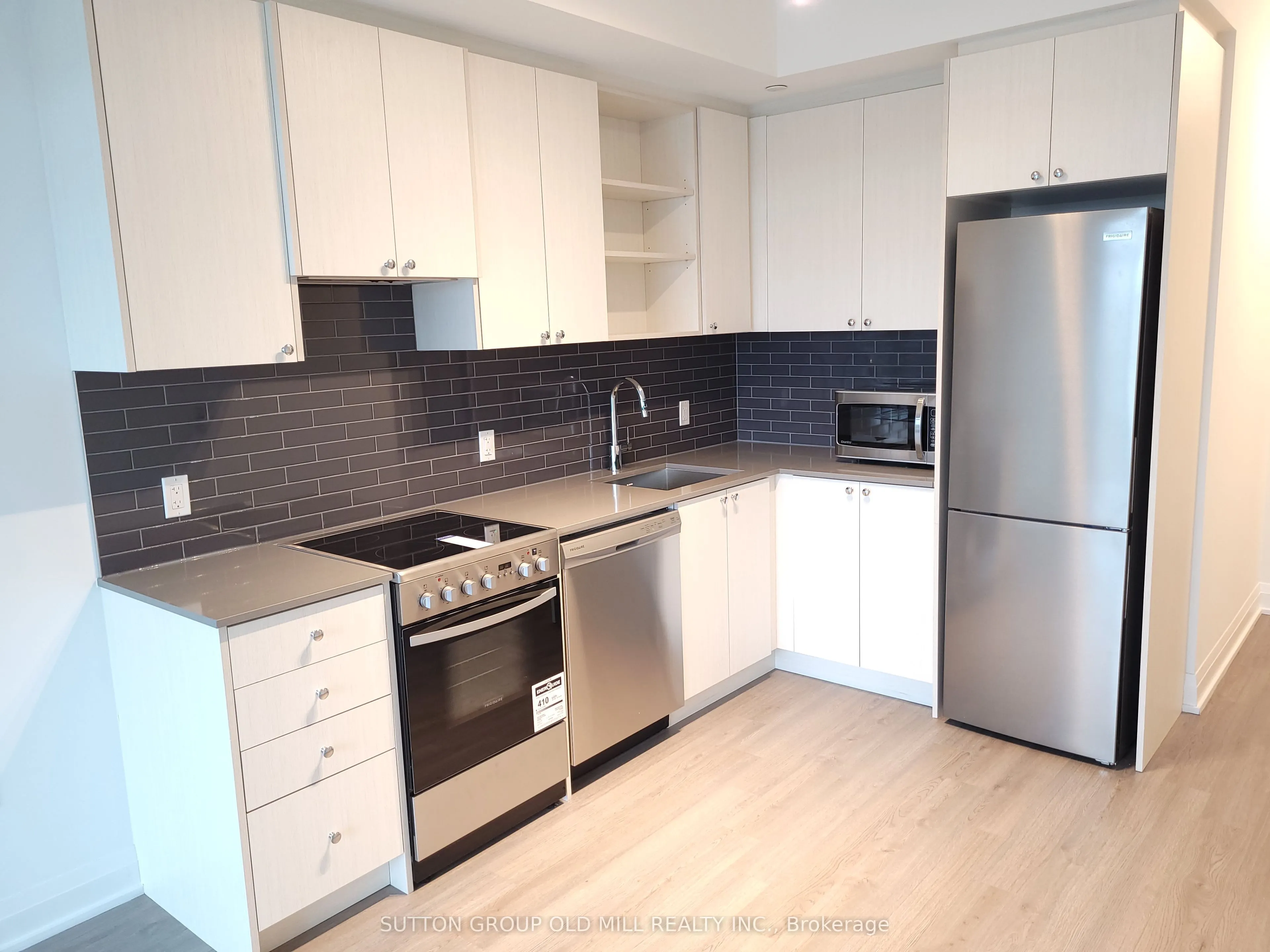 50 George Butchart Drive, #417
