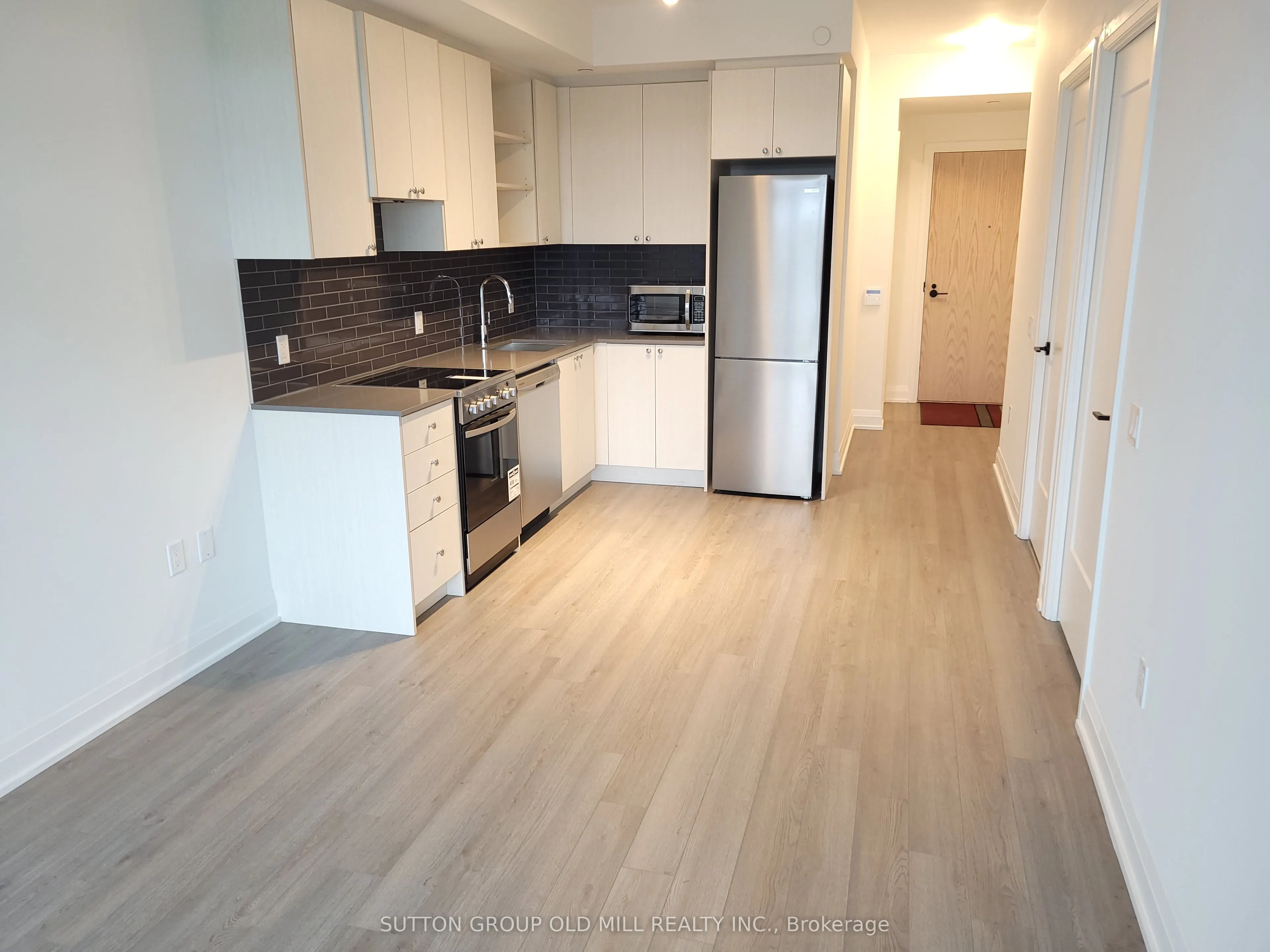 50 George Butchart Drive, #417