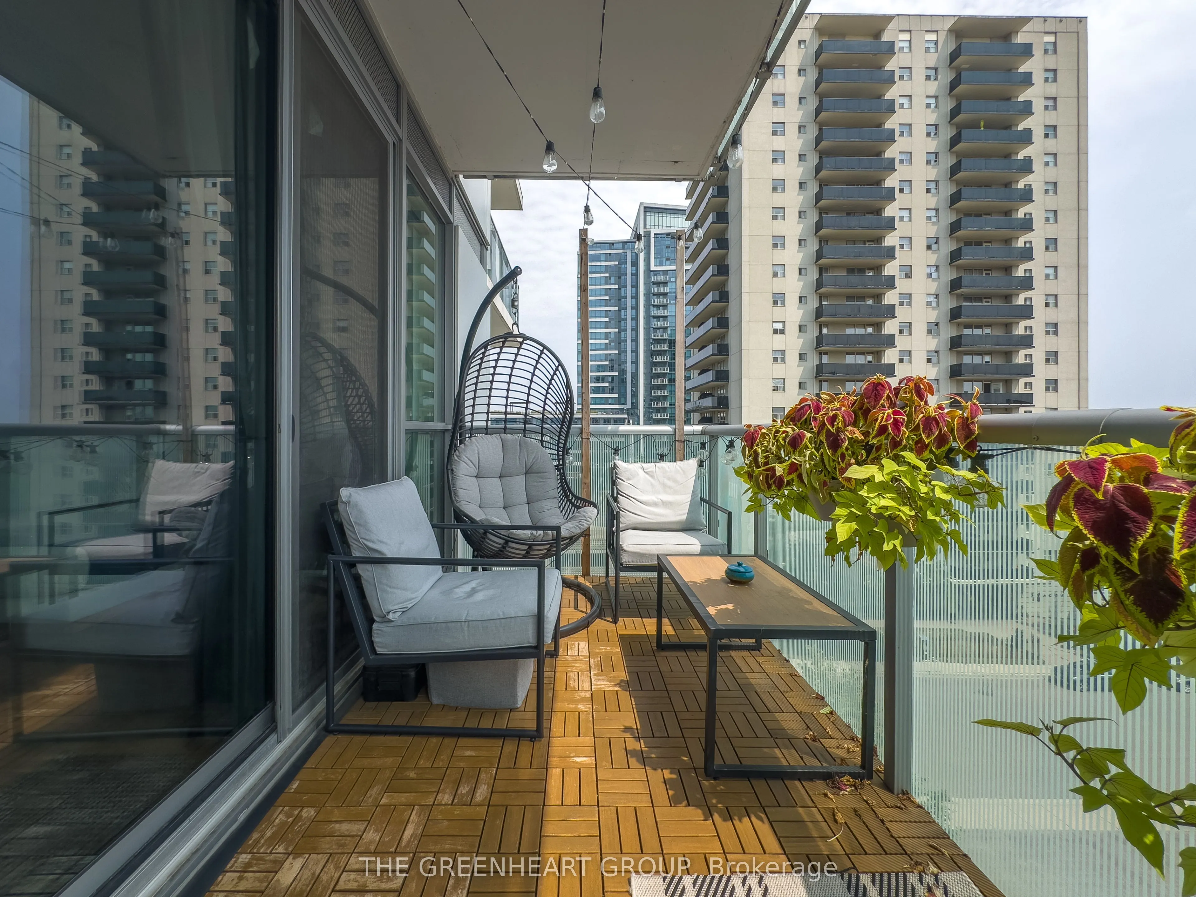 8 Ann Street, #504